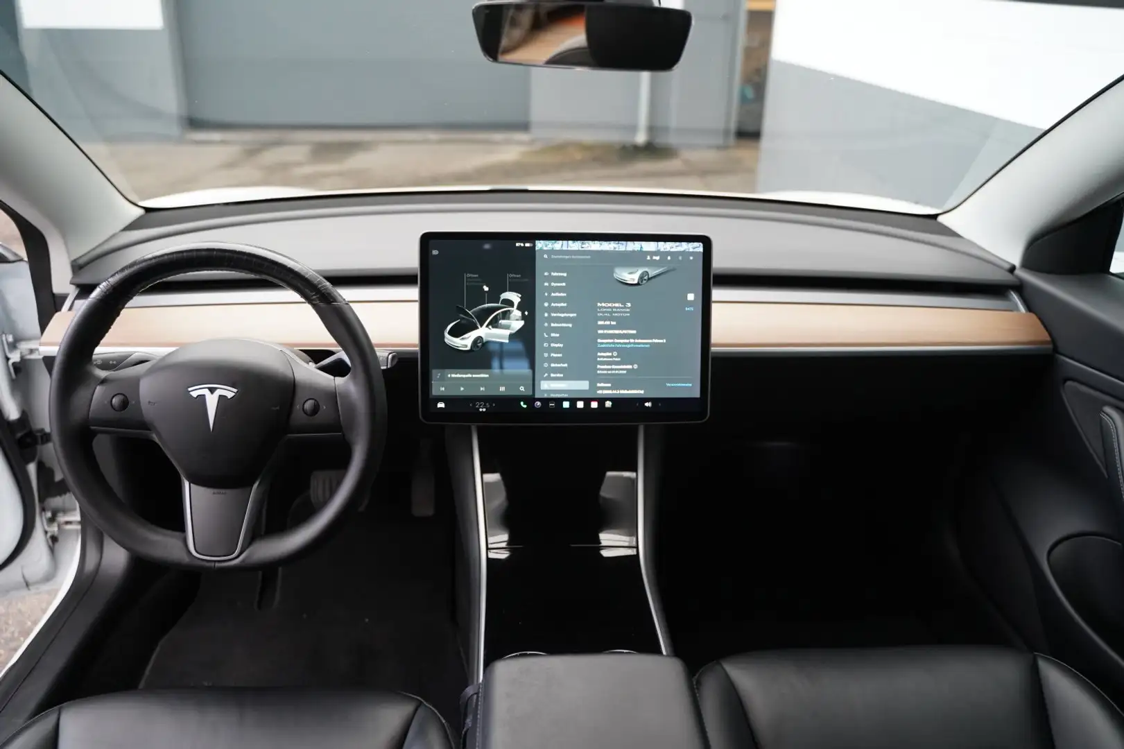 Tesla Model 3 Long Range AWD *Mwst. ausweisbar* Blanc - 2