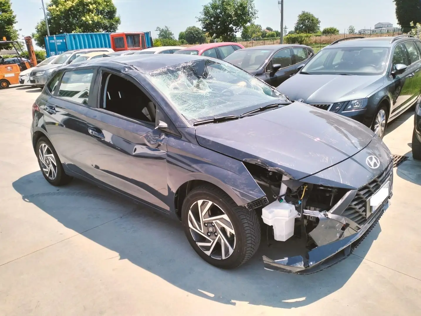 Hyundai i20 1.2 mpi 84cv Gris - 1