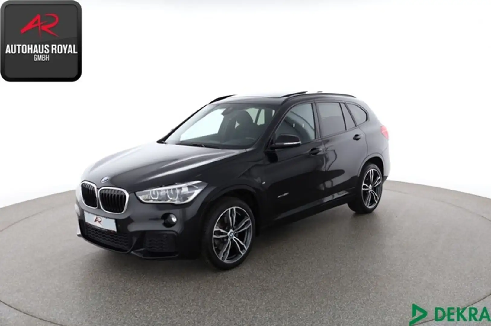 BMW X1 xDrive20i M SPORT SHADOW KEYLESSGO,AHK,KAMERA Schwarz - 1