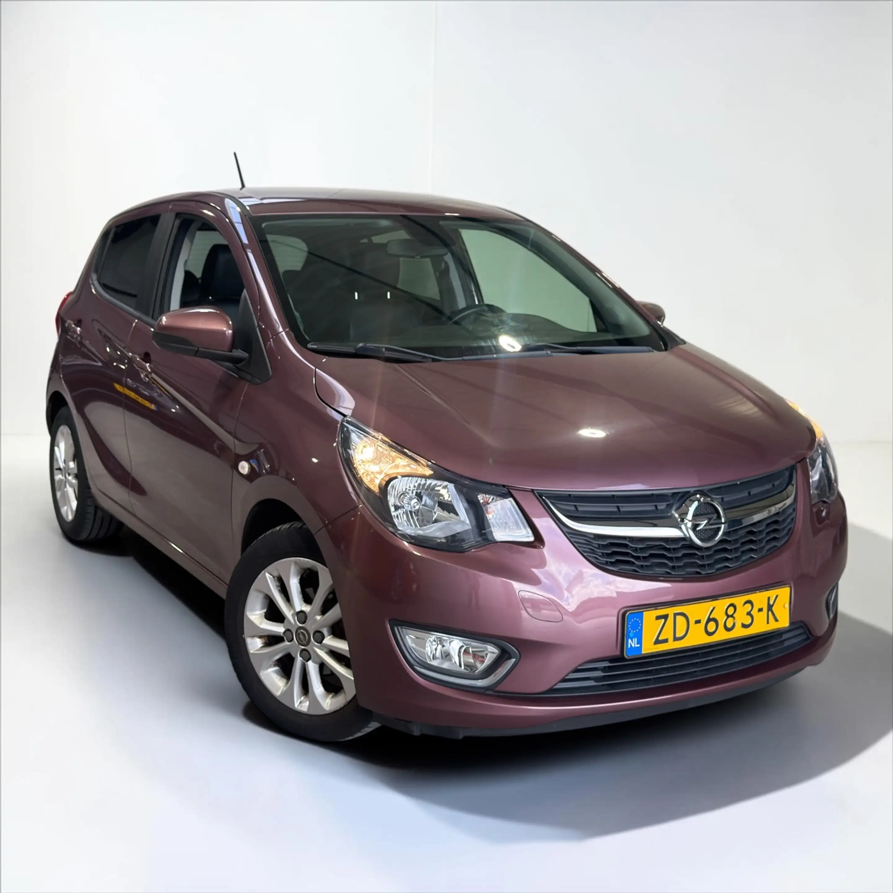 Opel Karl 1.0 ecoFLEX Innovation Apple CarPlay — photo 3