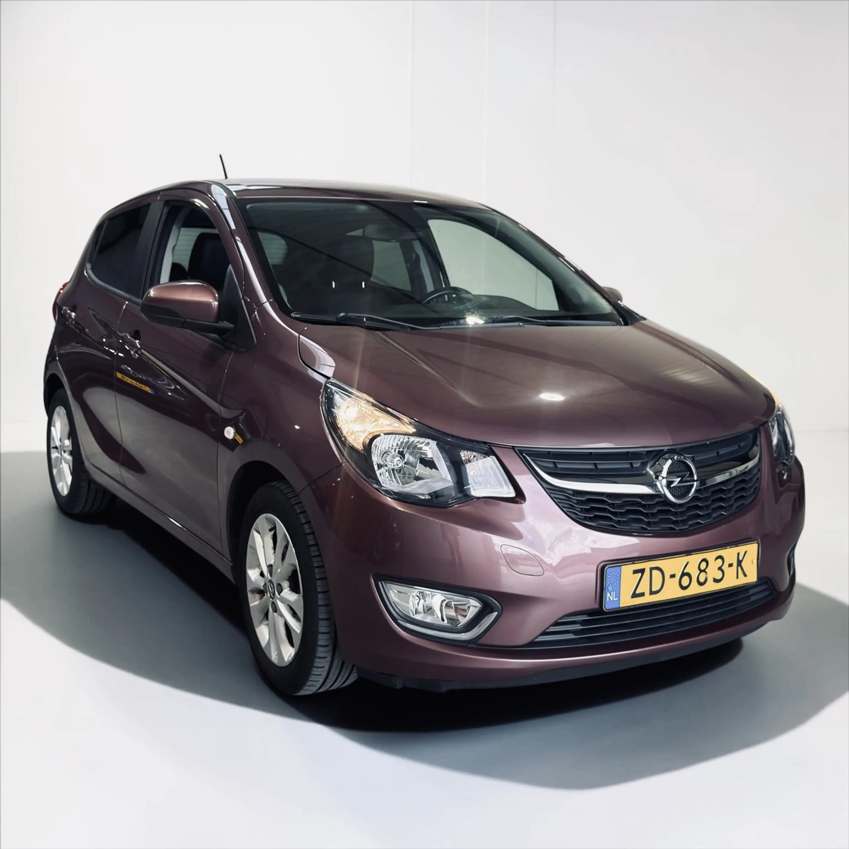 Opel Karl 1.0 ecoFLEX Innovation Apple CarPlay — photo 2