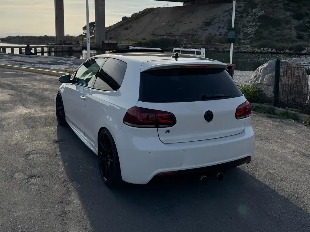 Volkswagen Golf R 2010 из Европы — купить под ключ