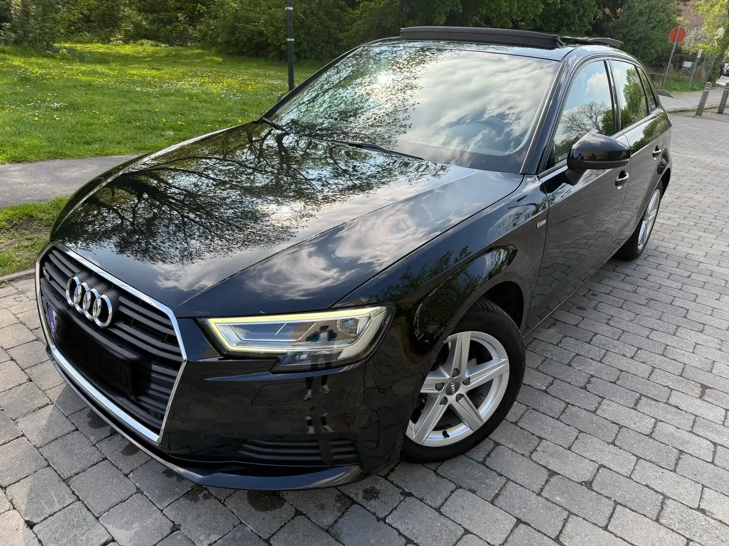 Audi A3 30 TFSI Sport S tronic (EU6d-TEMP) full toit pano Schwarz - 1