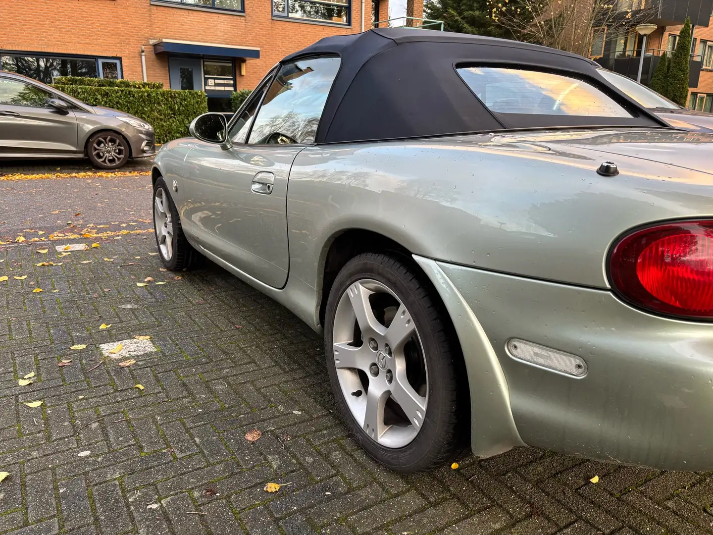 Mazda MX-5 1.6 Сірий - 2