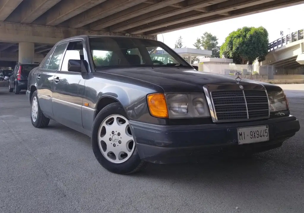 Mercedes-Benz E 200 1992 из Европы — купить под ключ