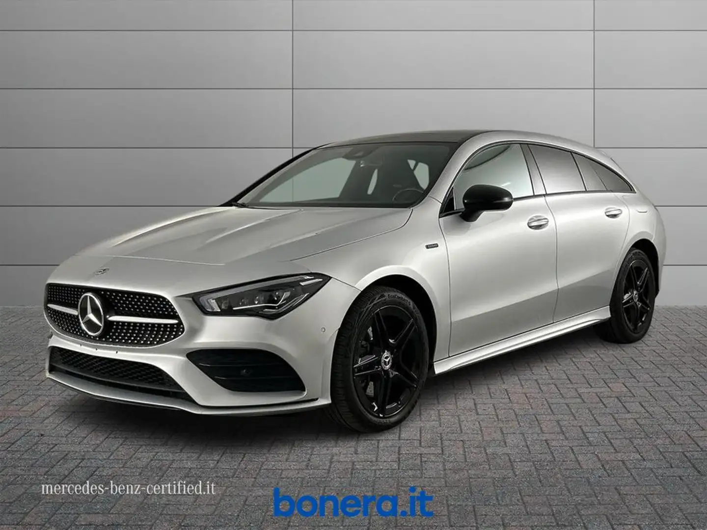 Mercedes-Benz CLA 250 Shooting Brake eq-power Premium auto Argento - 1