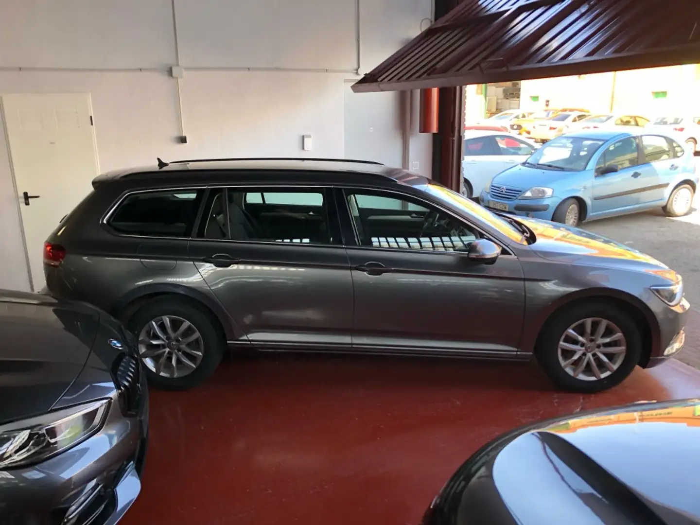 Volkswagen Passat 1.6TDI Edition 88kW Сірий - 2