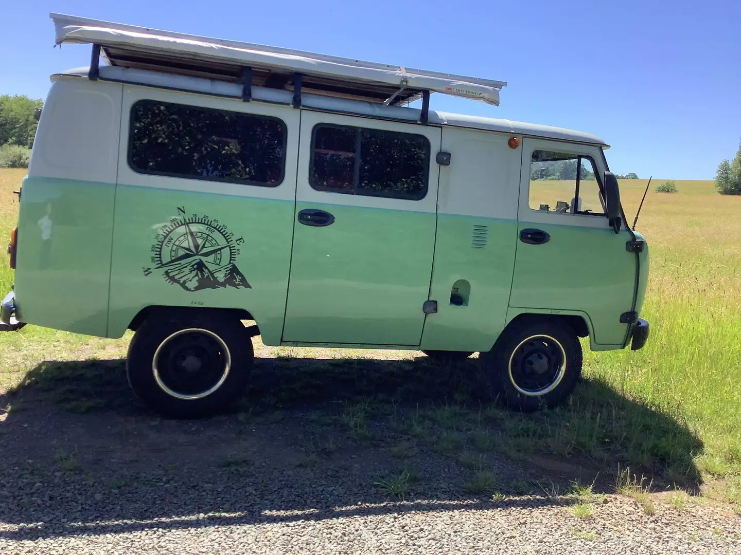 UAZ Buchanka 3741 Grau - 2