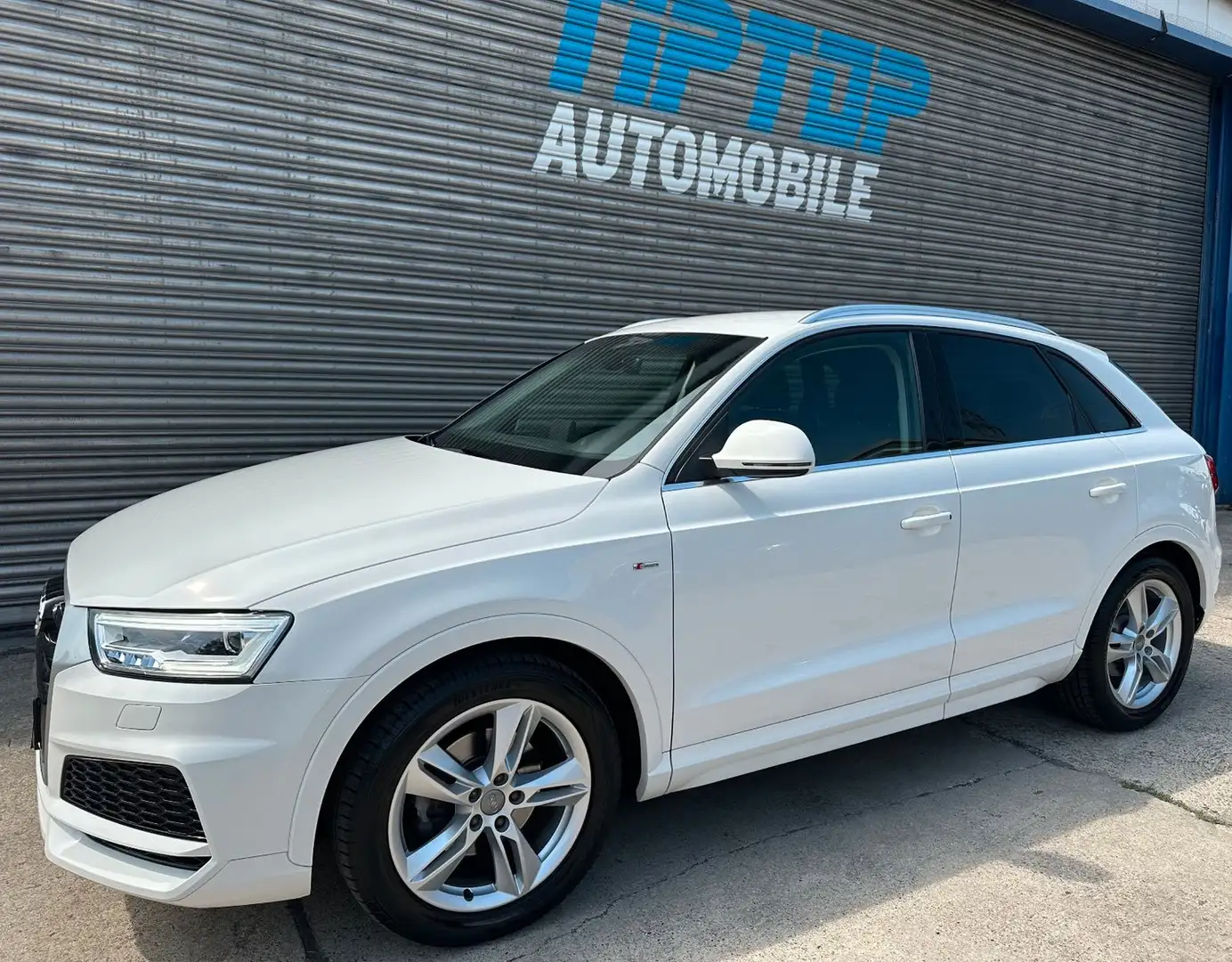 Audi Q3 sport*S-LINE*AHK*NAVI*LED-SCHEINWERF*KEYLESS* Weiß - 1