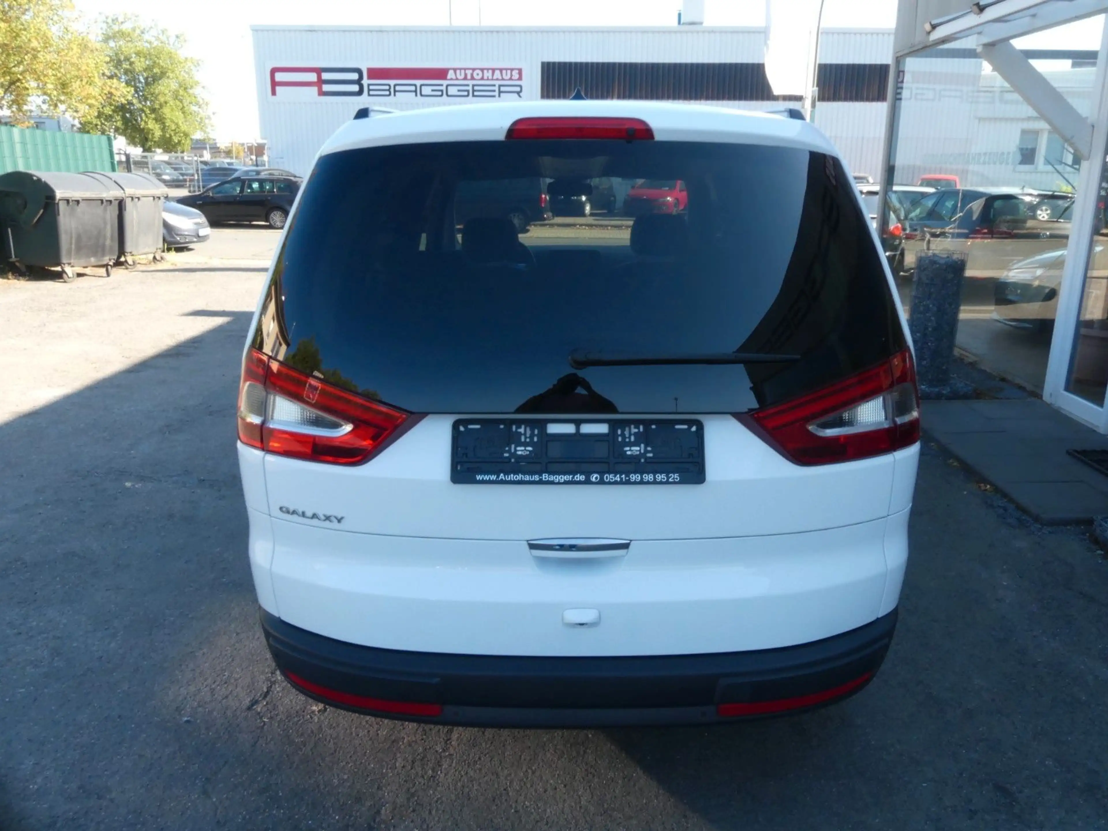 Ford Galaxy Titanium 7-Sitzer — photo 6