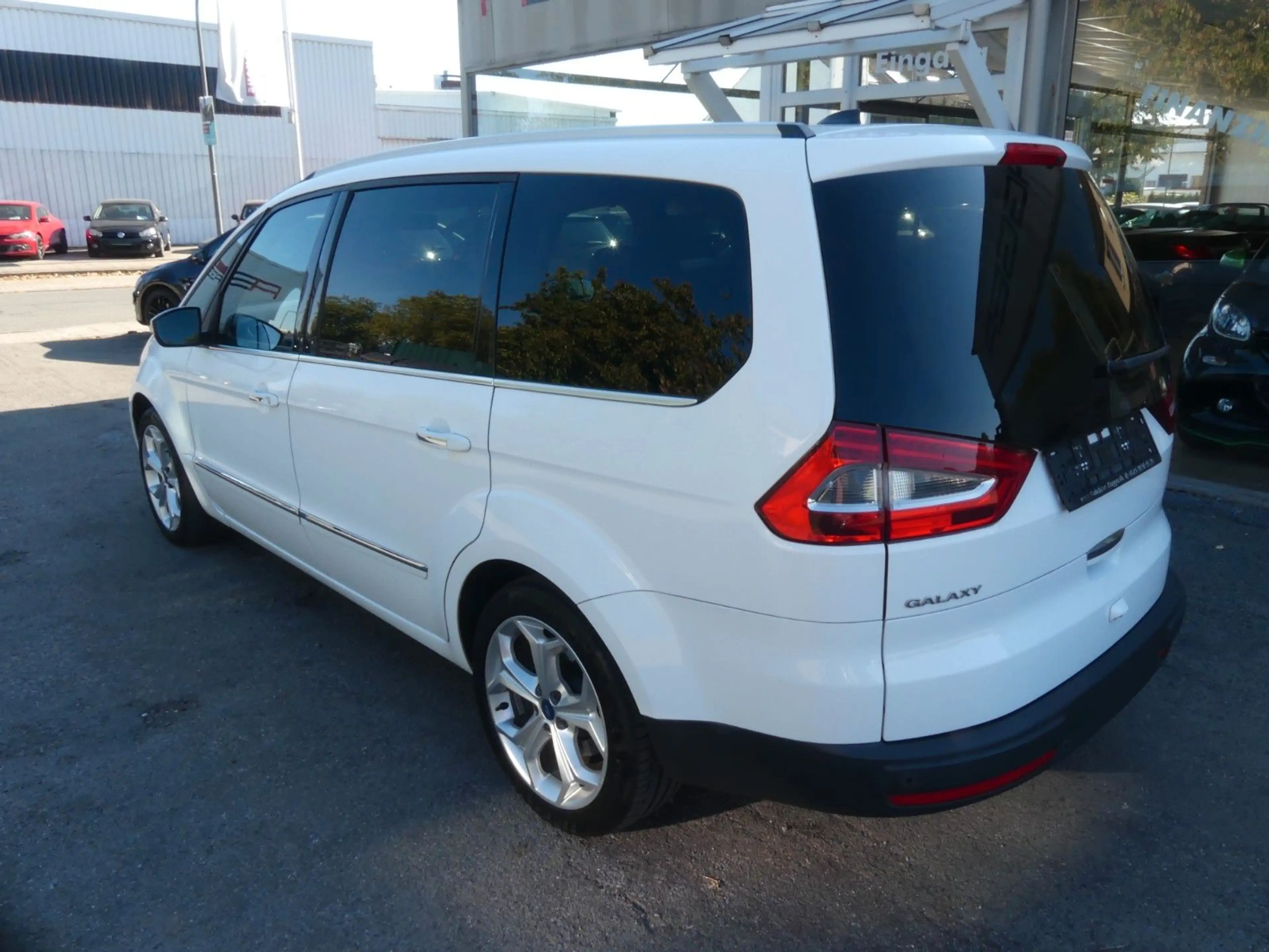 Ford Galaxy Titanium 7-Sitzer — photo 7