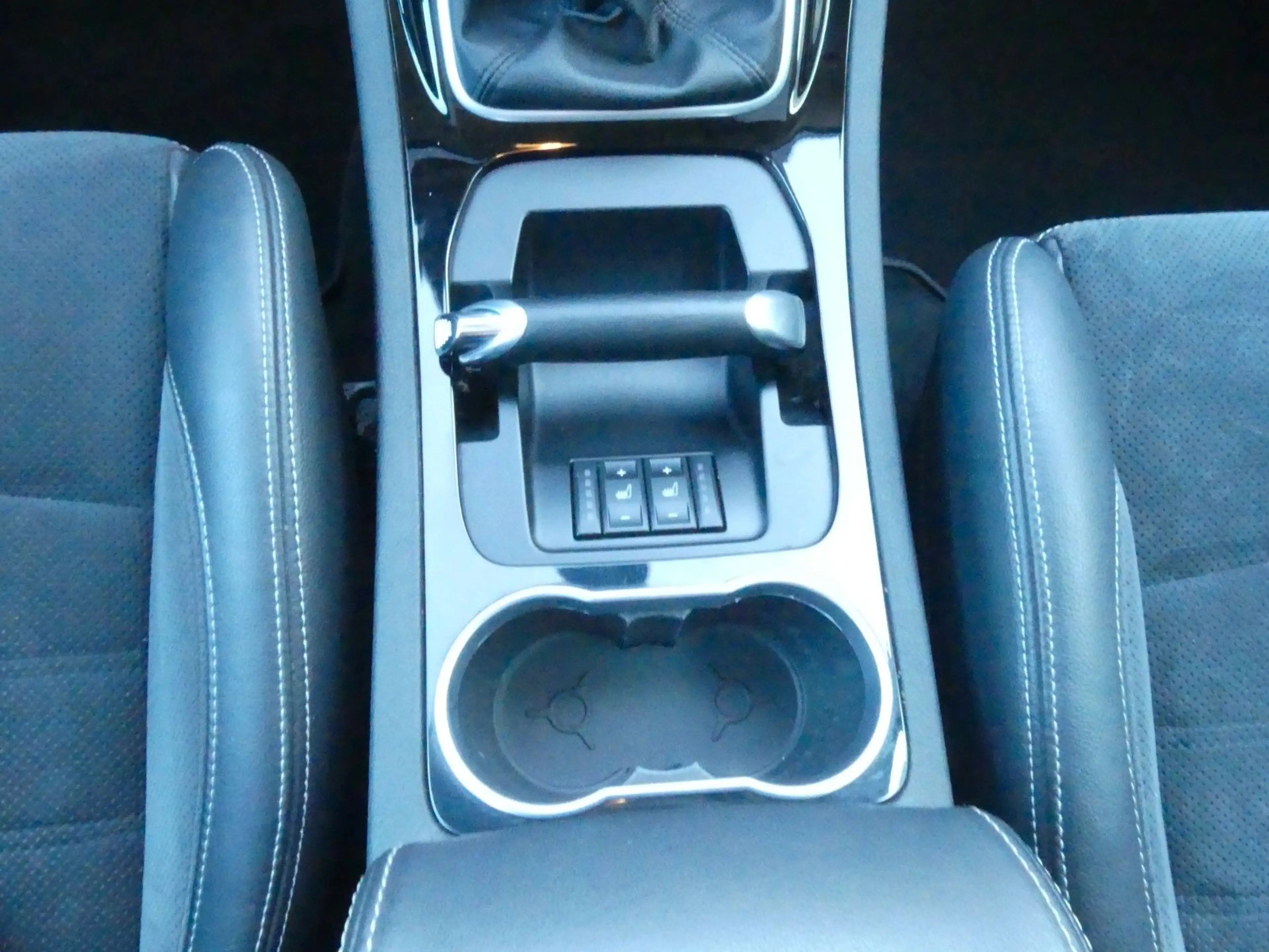 Ford Galaxy Titanium 7-Sitzer — photo 13