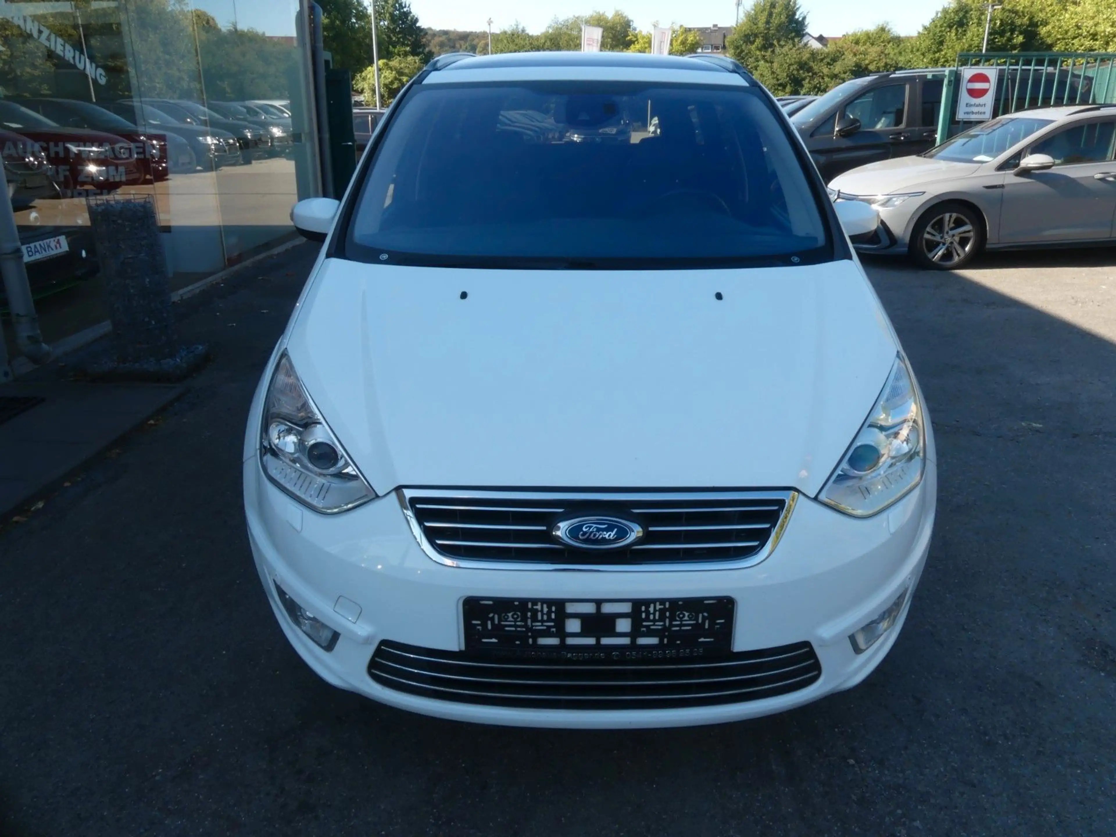 Ford Galaxy Titanium 7-Sitzer — photo 3
