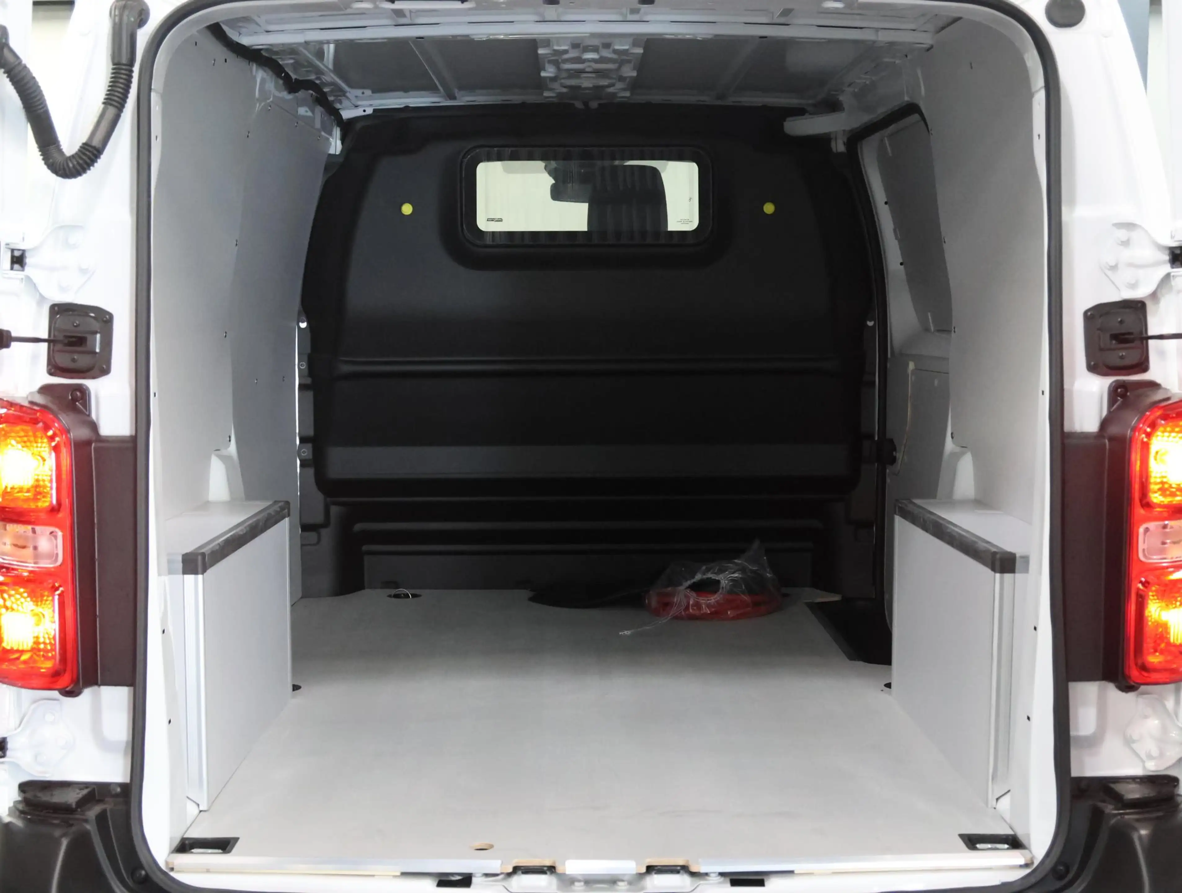 Fiat Scudo e-Scudo L2 75 kWh | 8 jaar garantie | Navigatie | — photo 11