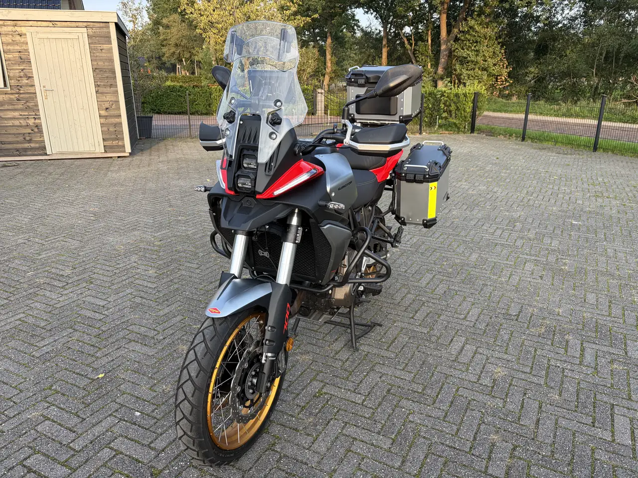 QJ Motor SRT 700 SX