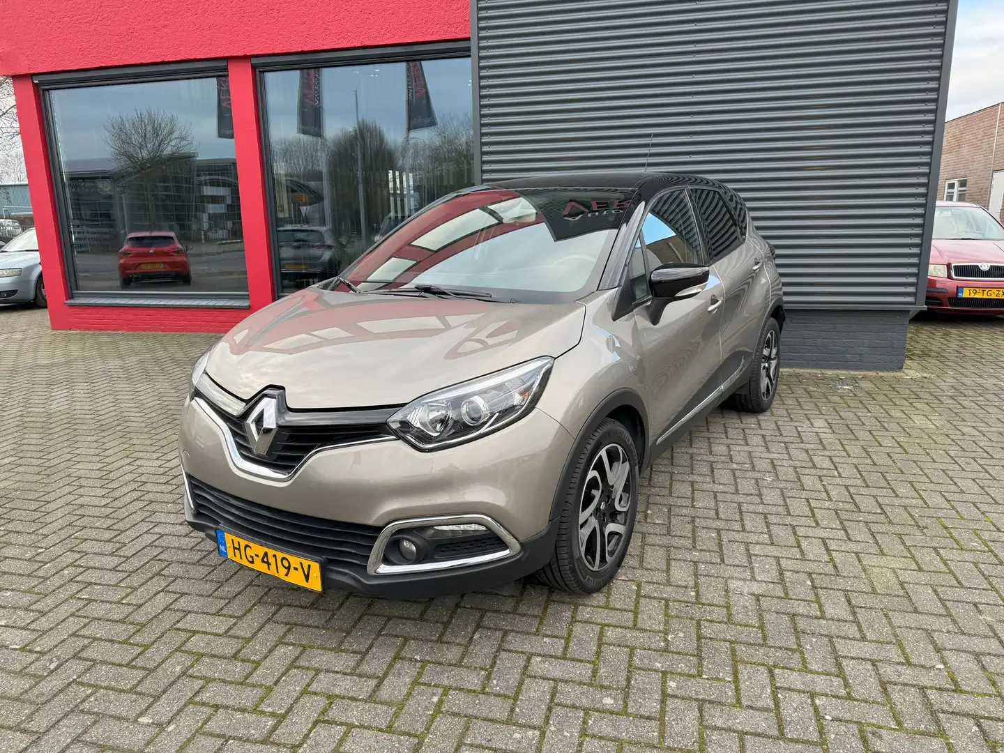 Renault Captur 0.9 TCe Dynamique Bruin - 2