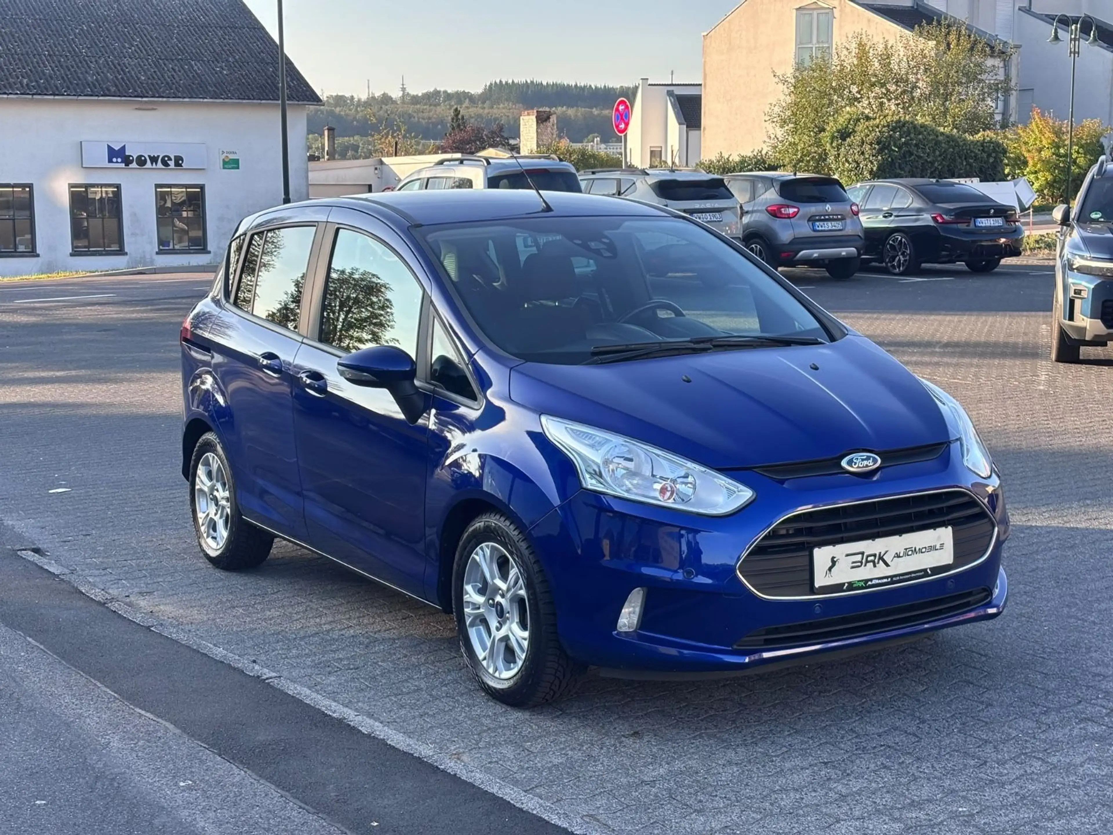 Ford B-Max Sync Edition **NAVI*KLIMA*SHZ** — photo 2