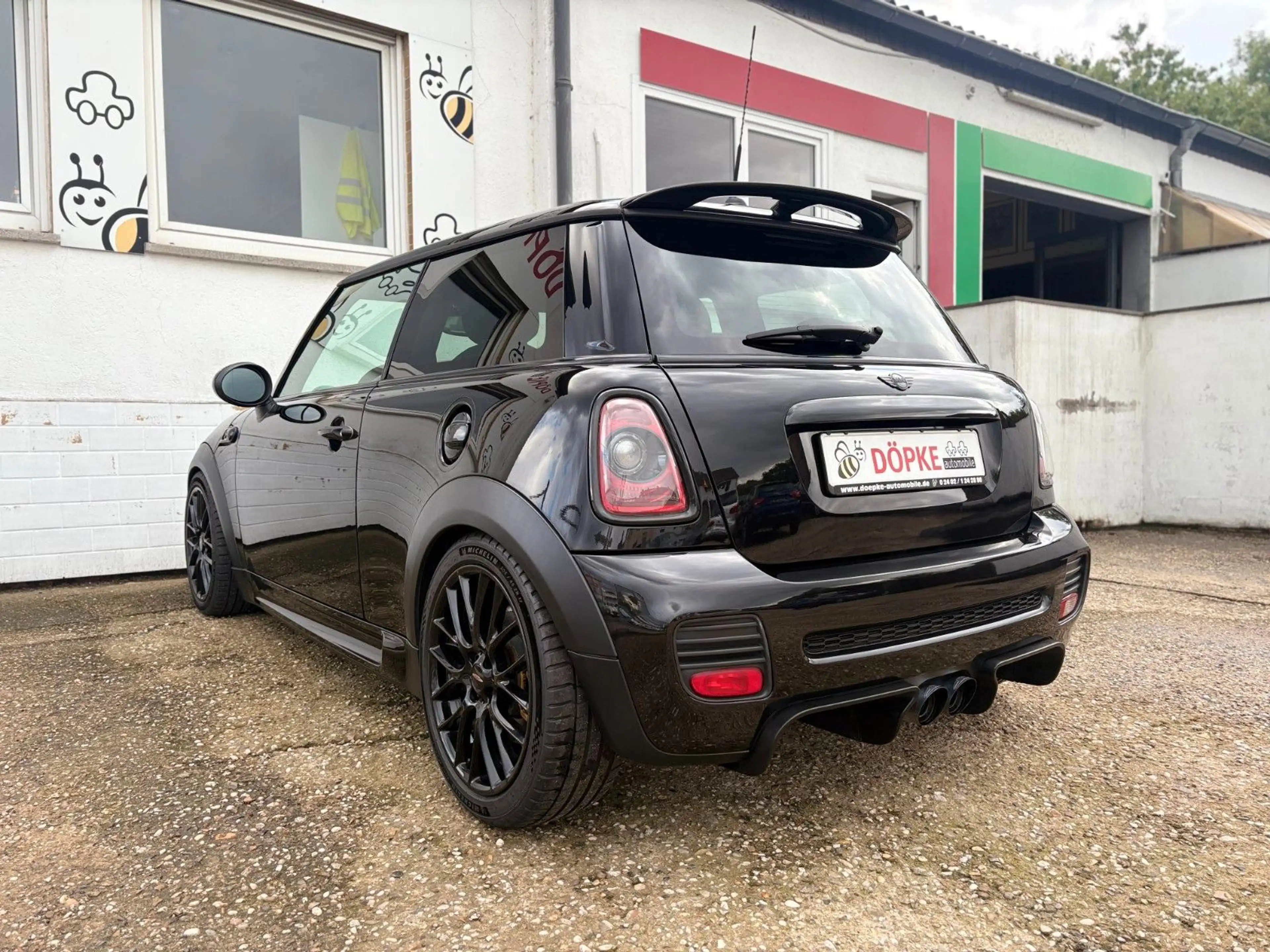 MINI Cooper S JCW Aero Kit Xenon SHZ V-Maxx ST — photo 8