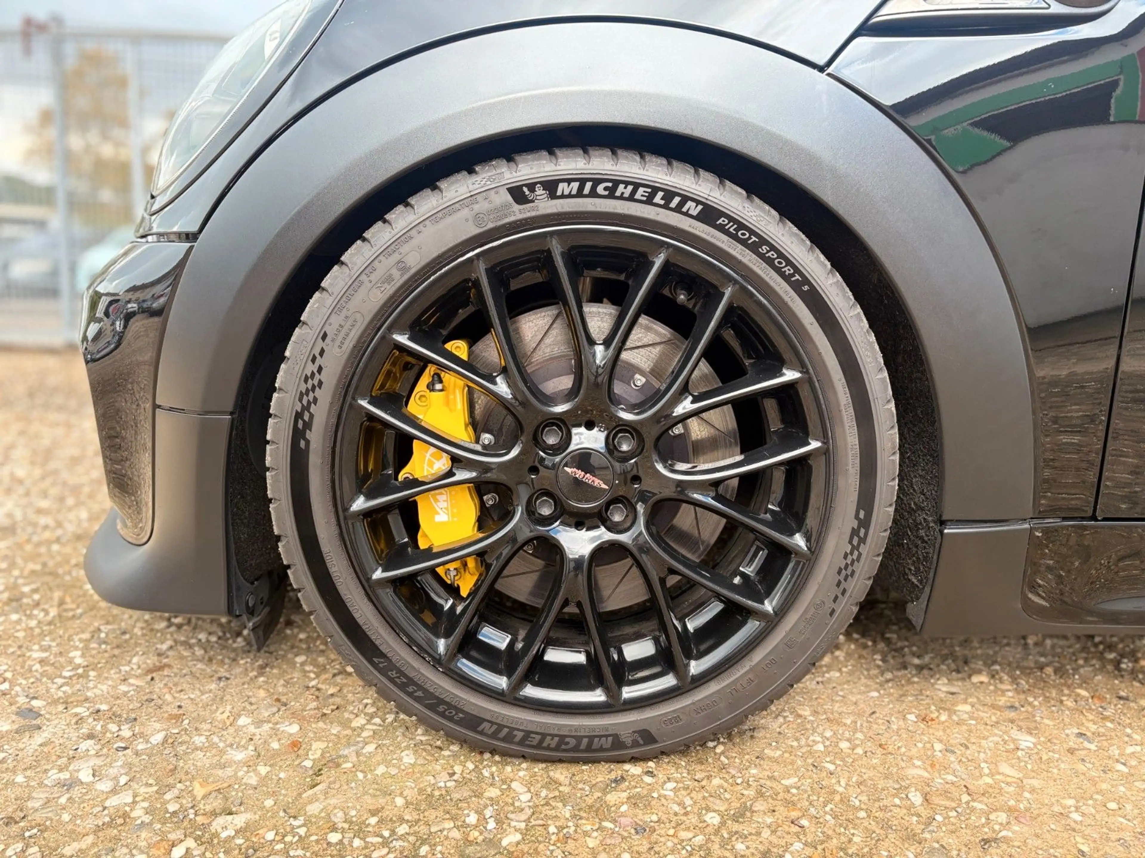 MINI Cooper S JCW Aero Kit Xenon SHZ V-Maxx ST — photo 9