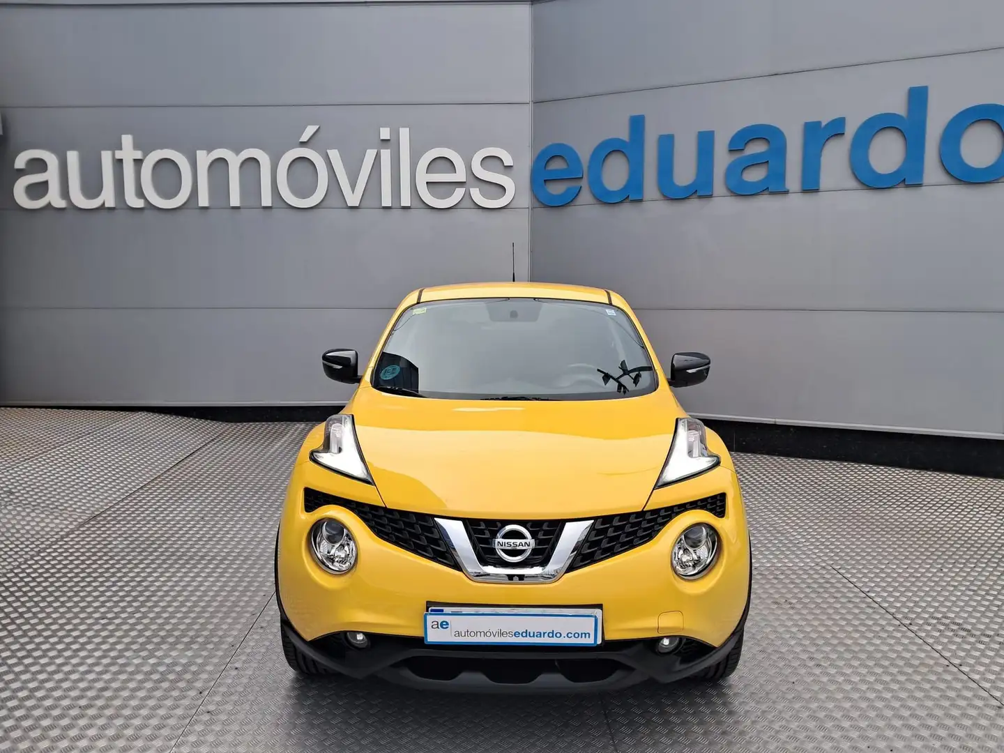 Nissan Juke 1.2 DIG-T Acenta 4x2 115 Jaune - 2