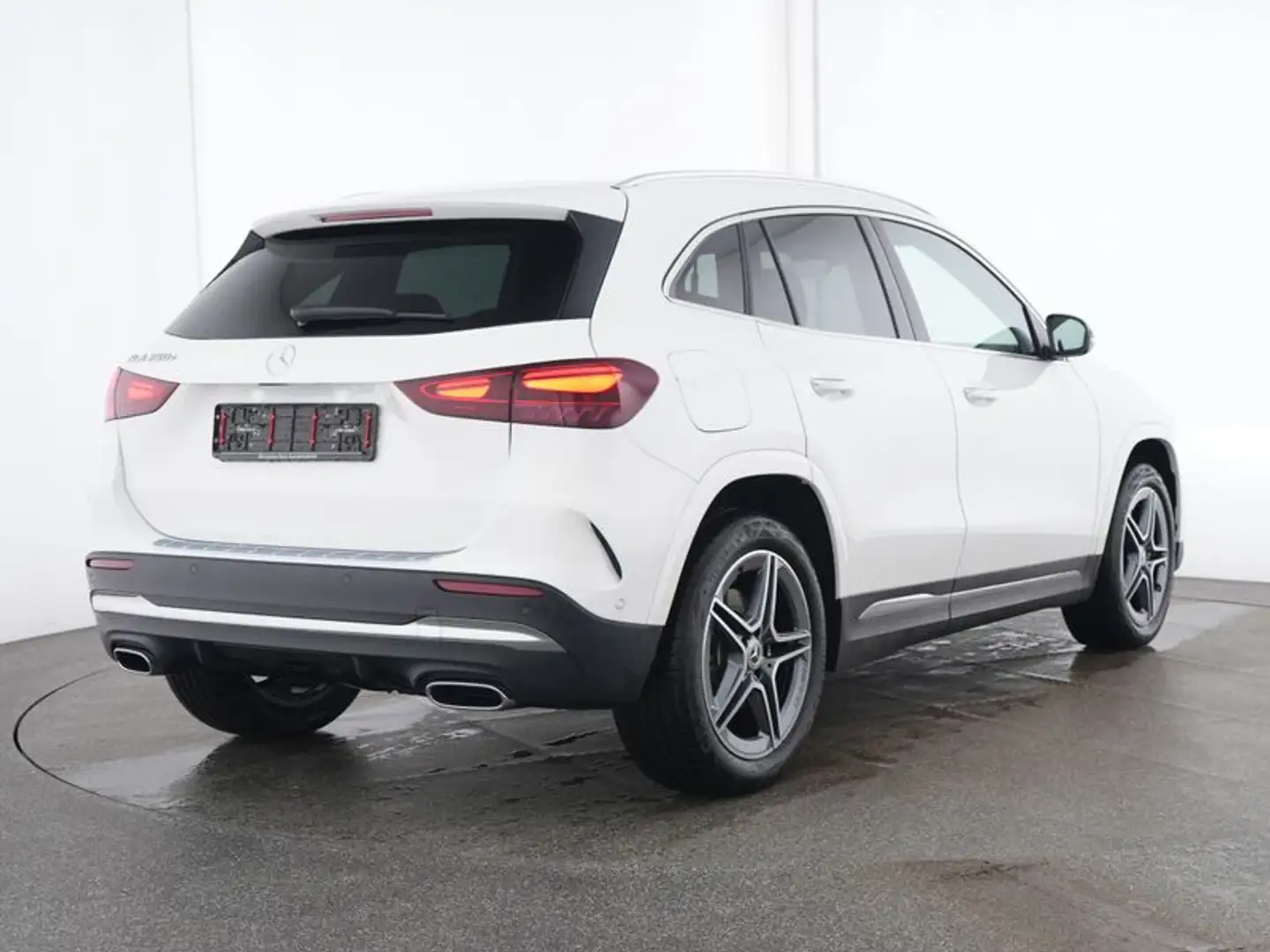 Mercedes-Benz GLA 250 e AMG/19"/LED/Burmester/Memory-P./AHK/ Weiß - 2