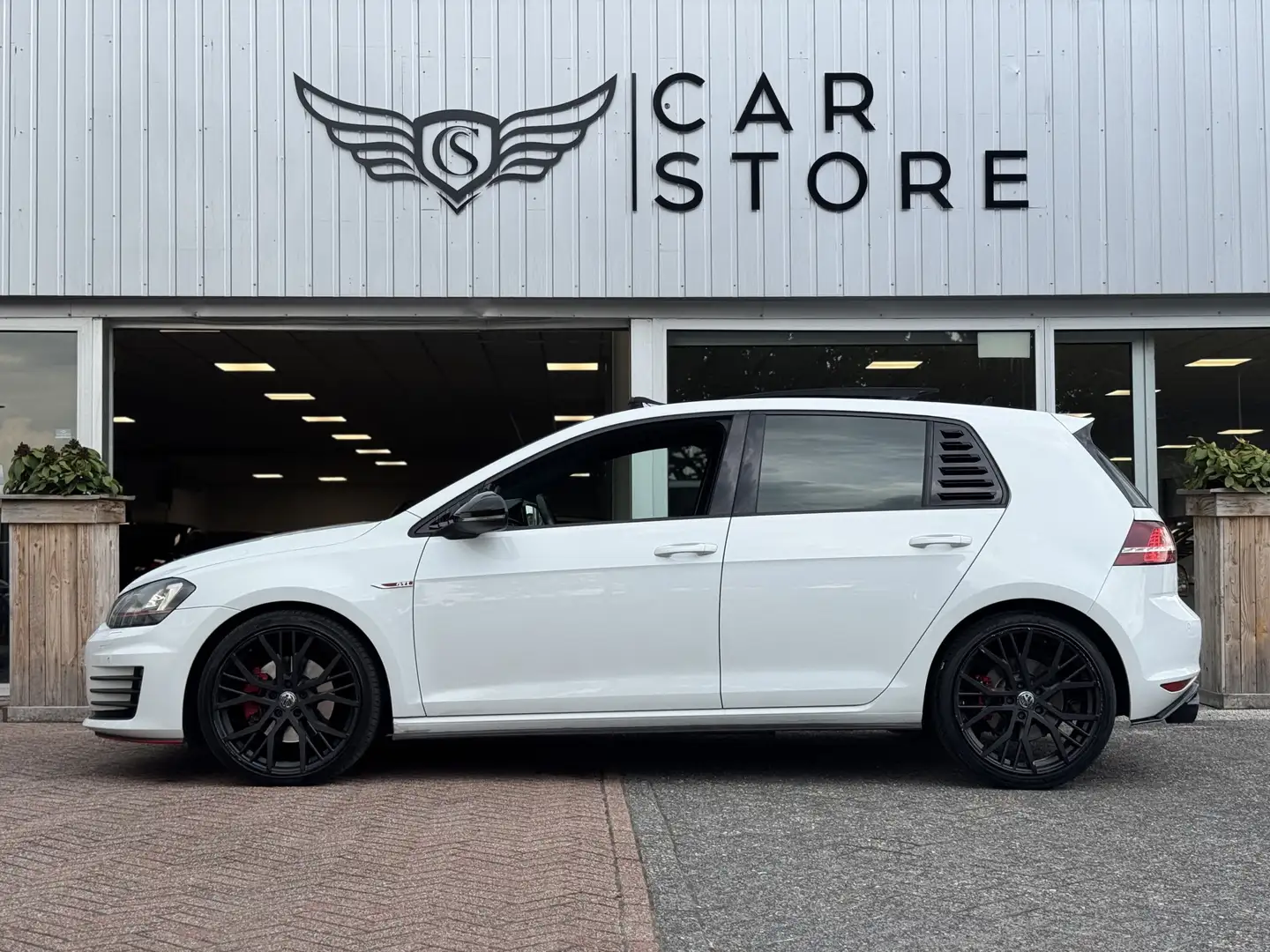 Volkswagen Golf GTI 2.0 |PANO|VIRTUAL DASH|CARPLAY|DYNAUDIO|KAMELEON Blanco - 2