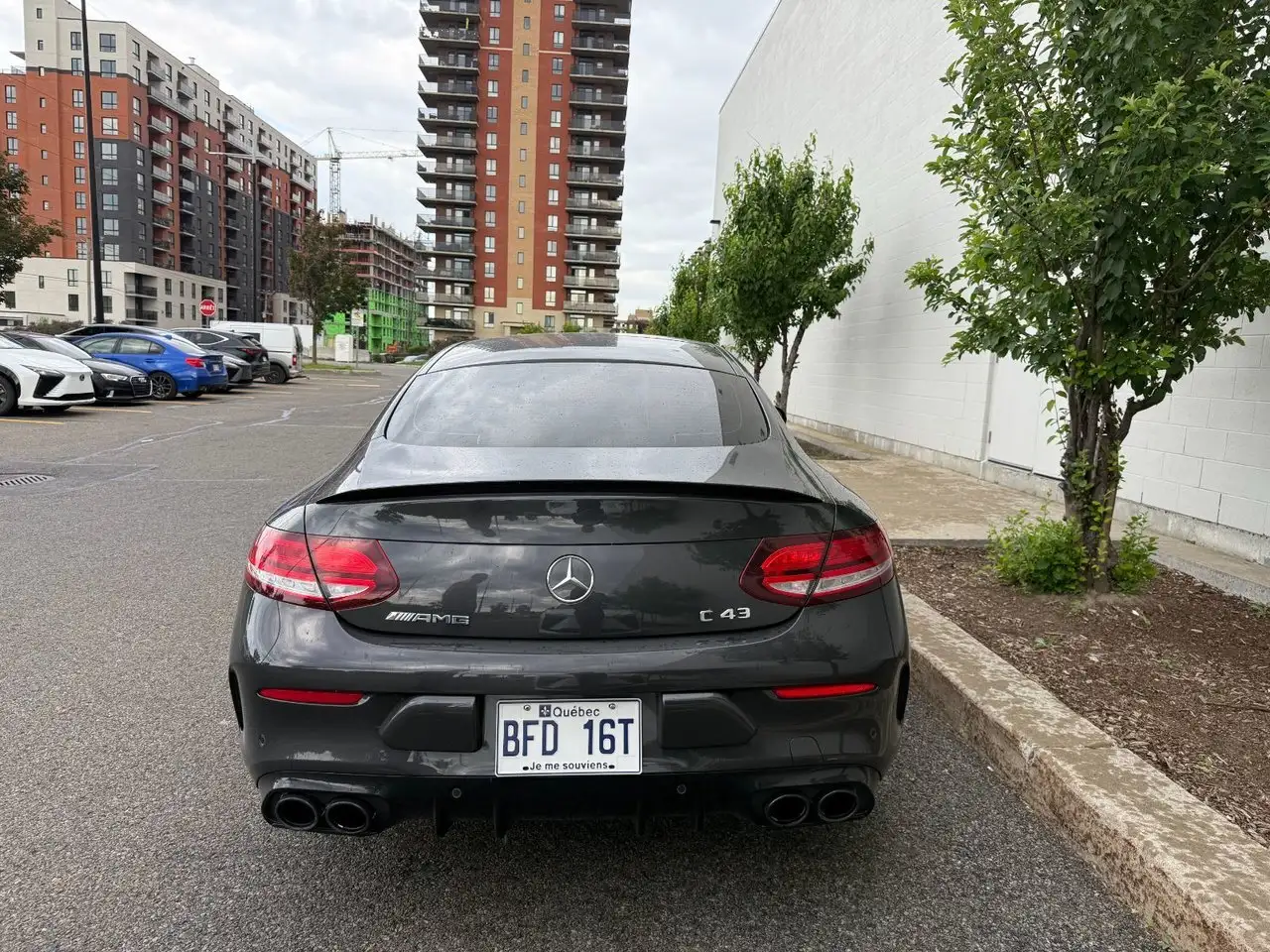 Mercedes-Benz C-Class снимка Mercedes-Benz C-Class