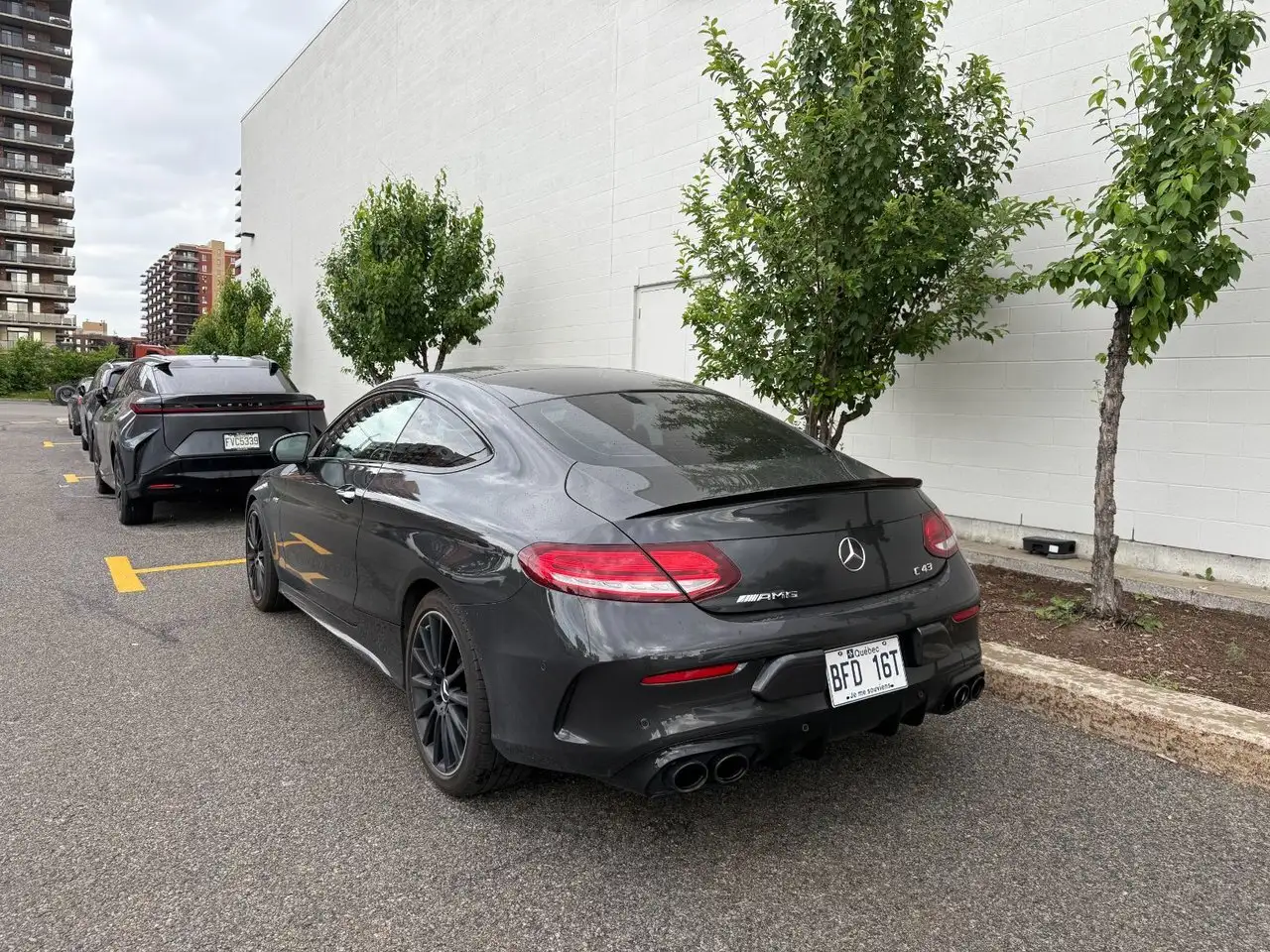 Mercedes-Benz C-Class снимка Mercedes-Benz C-Class