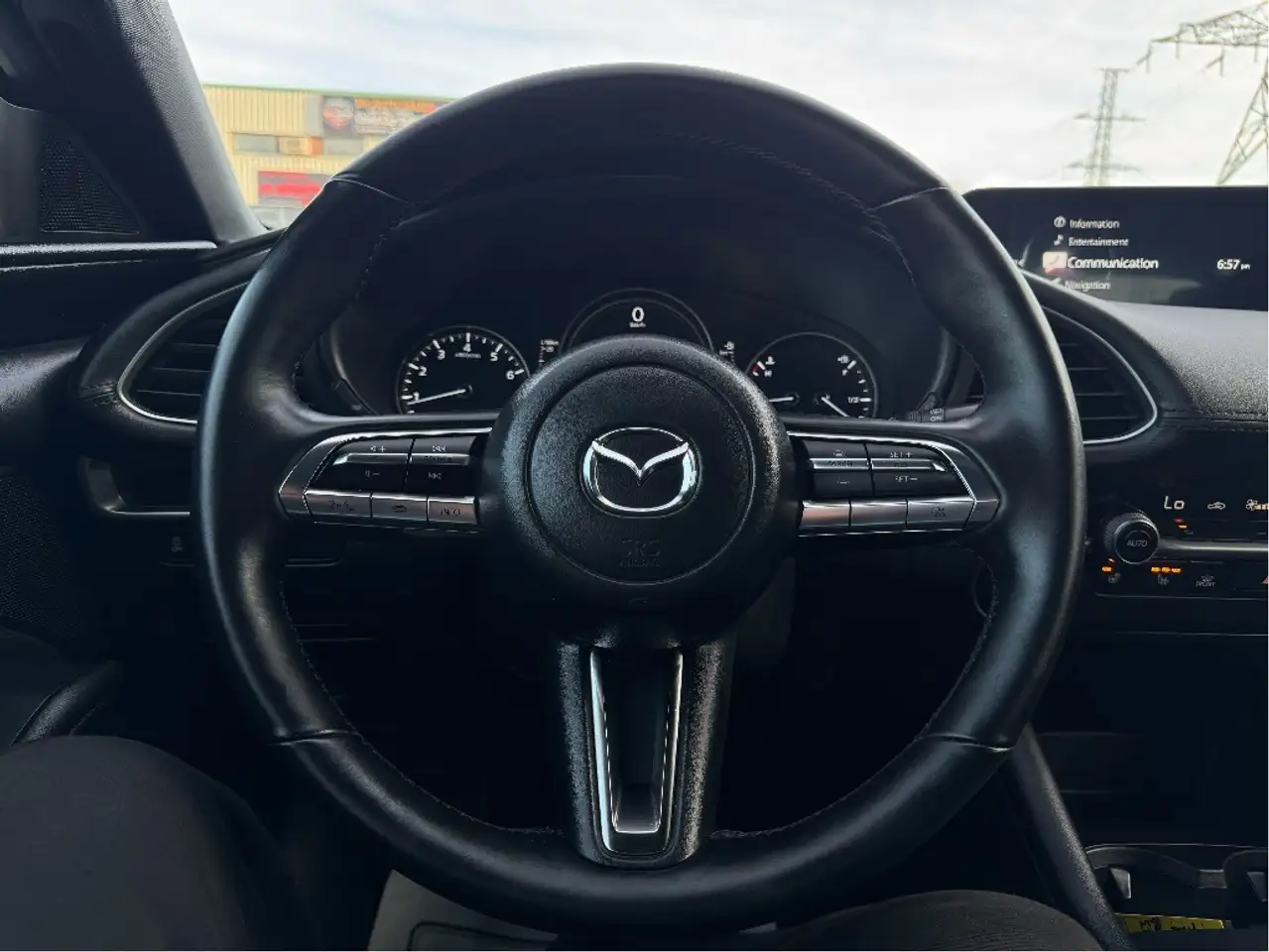 Mazda 3 снимка Mazda 3