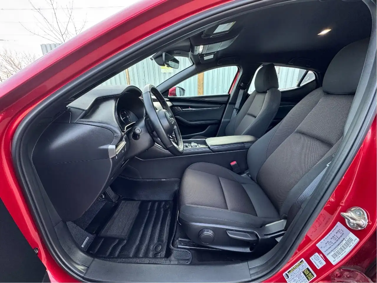 Mazda 3 снимка Mazda 3