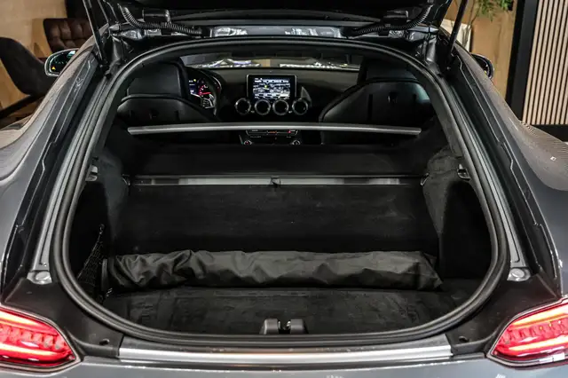 Mercedes-Benz Amg GT view 28