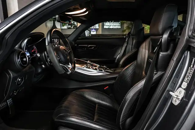 Mercedes-Benz Amg GT view 9