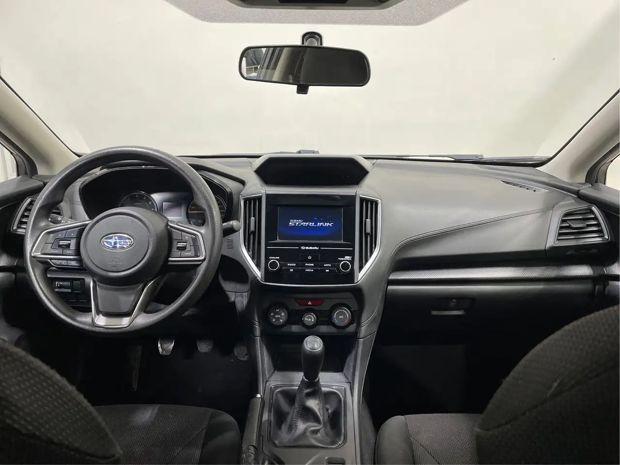 Subaru Impreza снимка Subaru Impreza