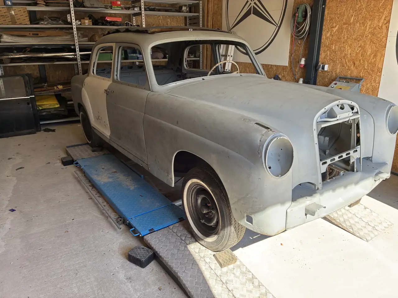 Mercedes-Benz 220 Ponton 220S W180 II Projektaufgabe, foto 1