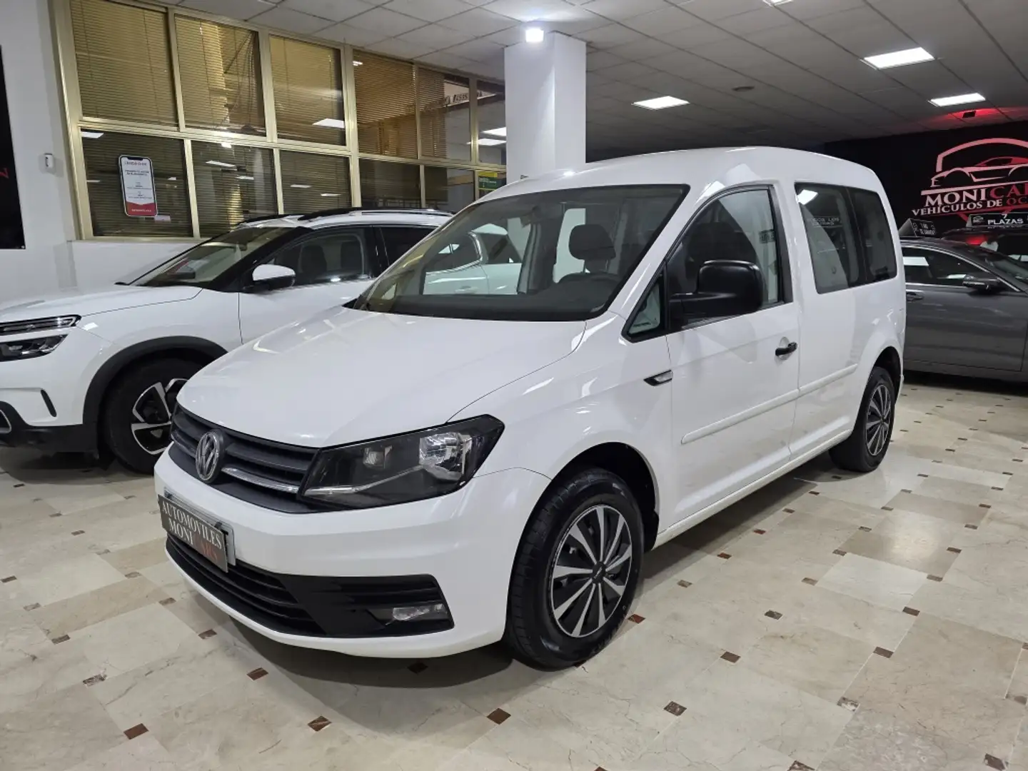 Volkswagen Caddy 2.0TDI Kombi 55kW Weiß - 1