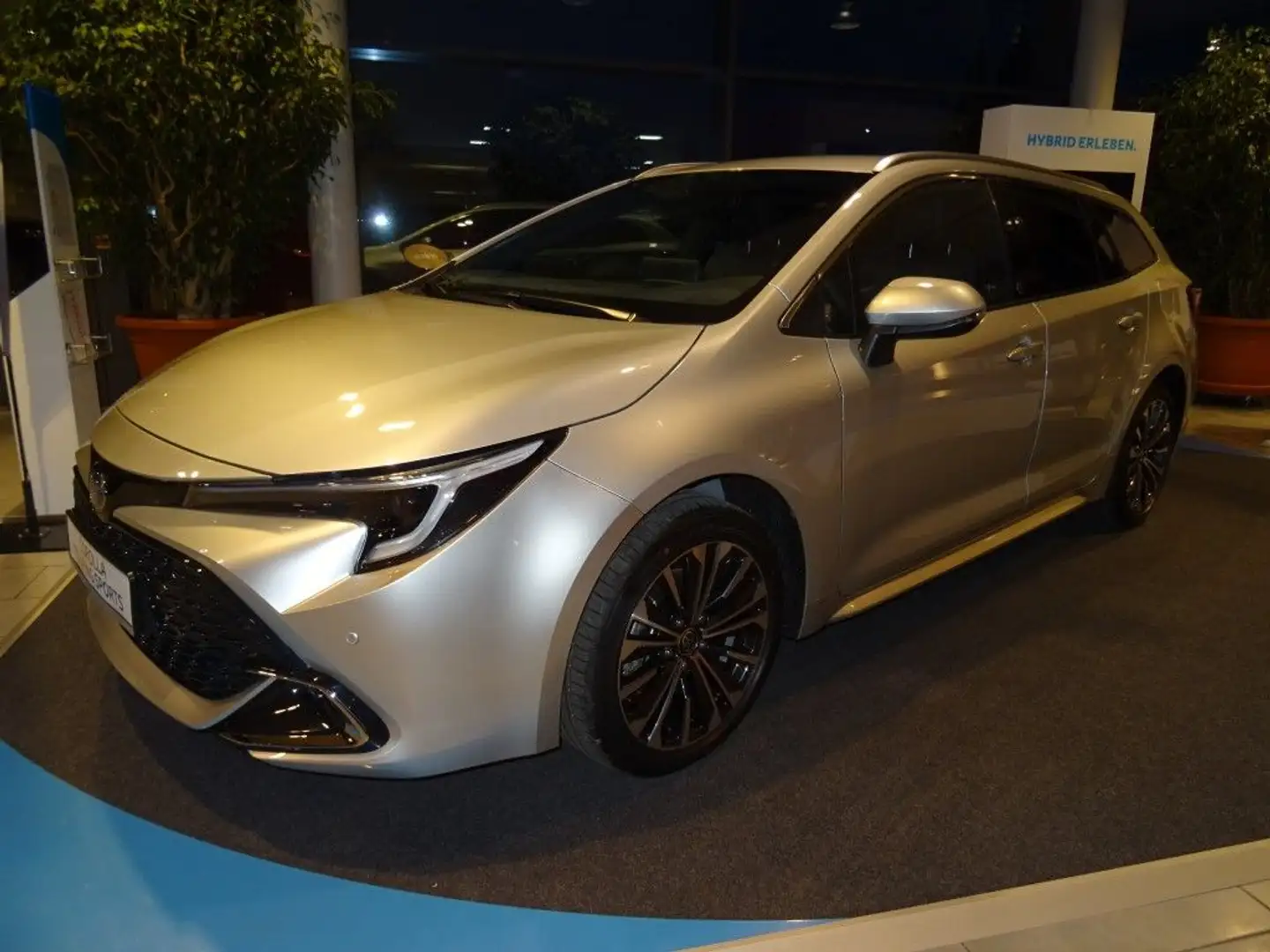 Toyota Corolla 2.0 Hybrid Touring Sports Team Deutschland Argent - 1
