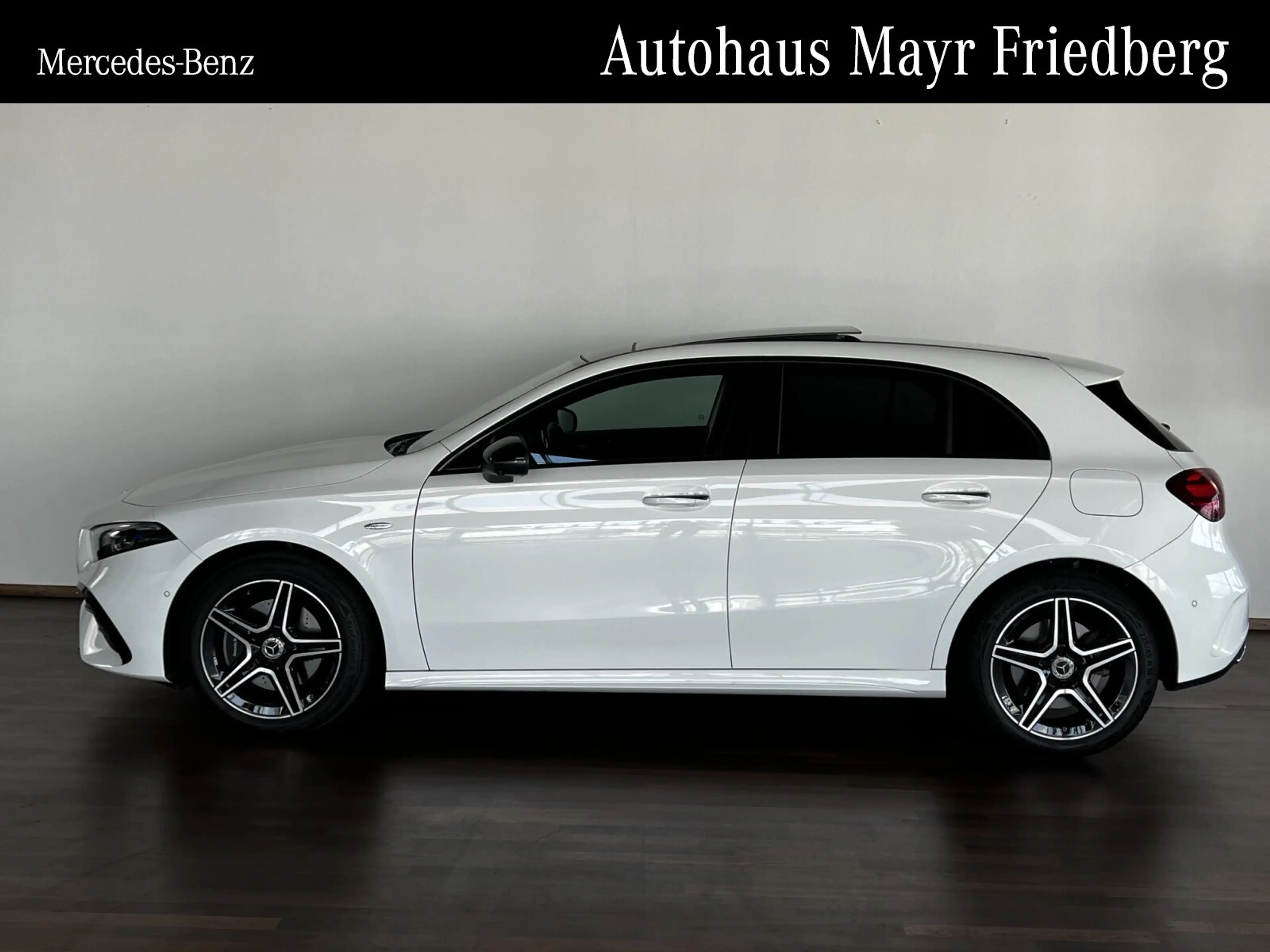 Mercedes-Benz A 250 A 250 e AMG PREMIUM PANO+HEADUP+BURMESTER+360° BC — photo 3