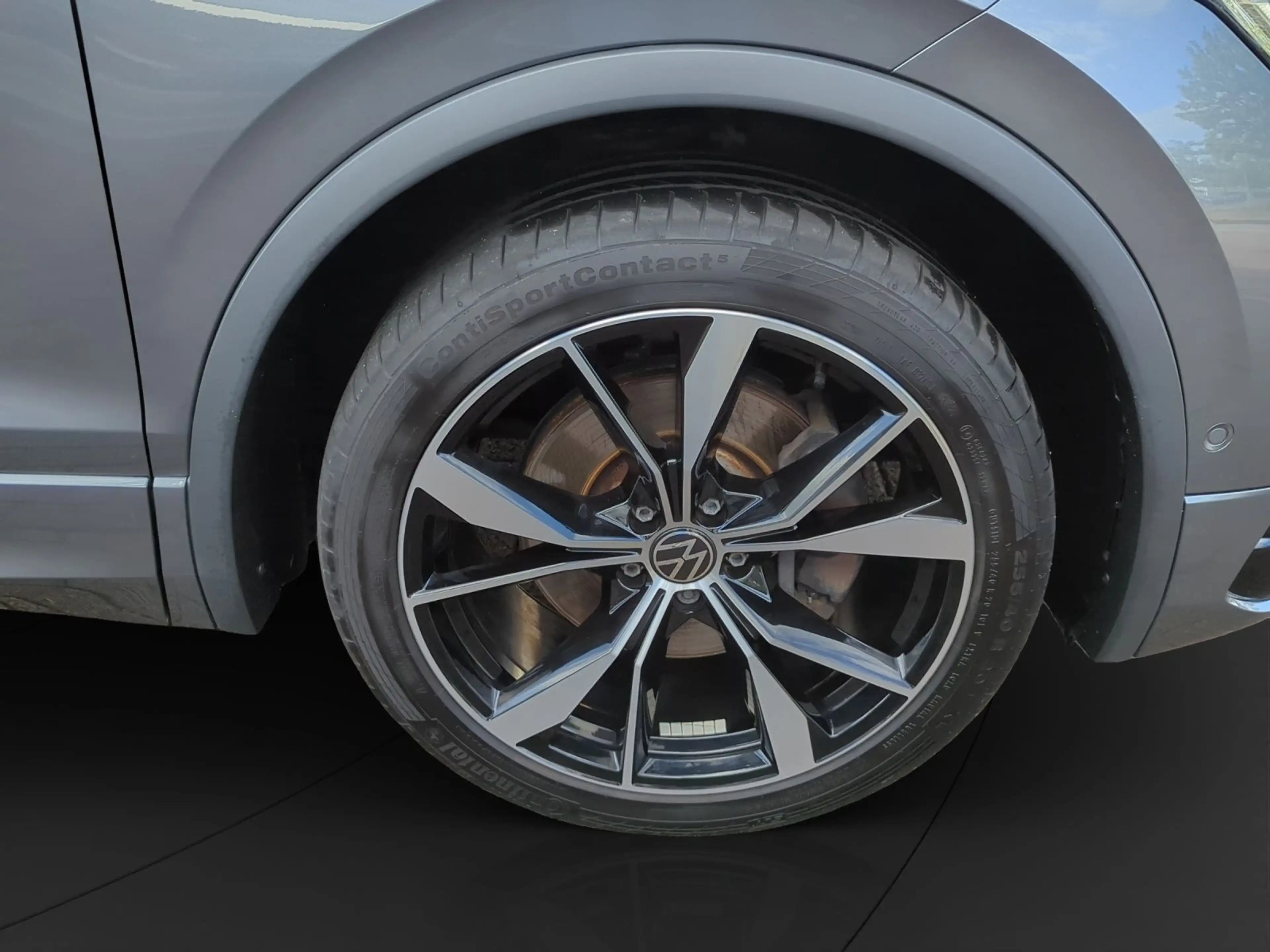 Volkswagen Tiguan Allspace 2.0 TDI R-Line 4Motion — photo 11