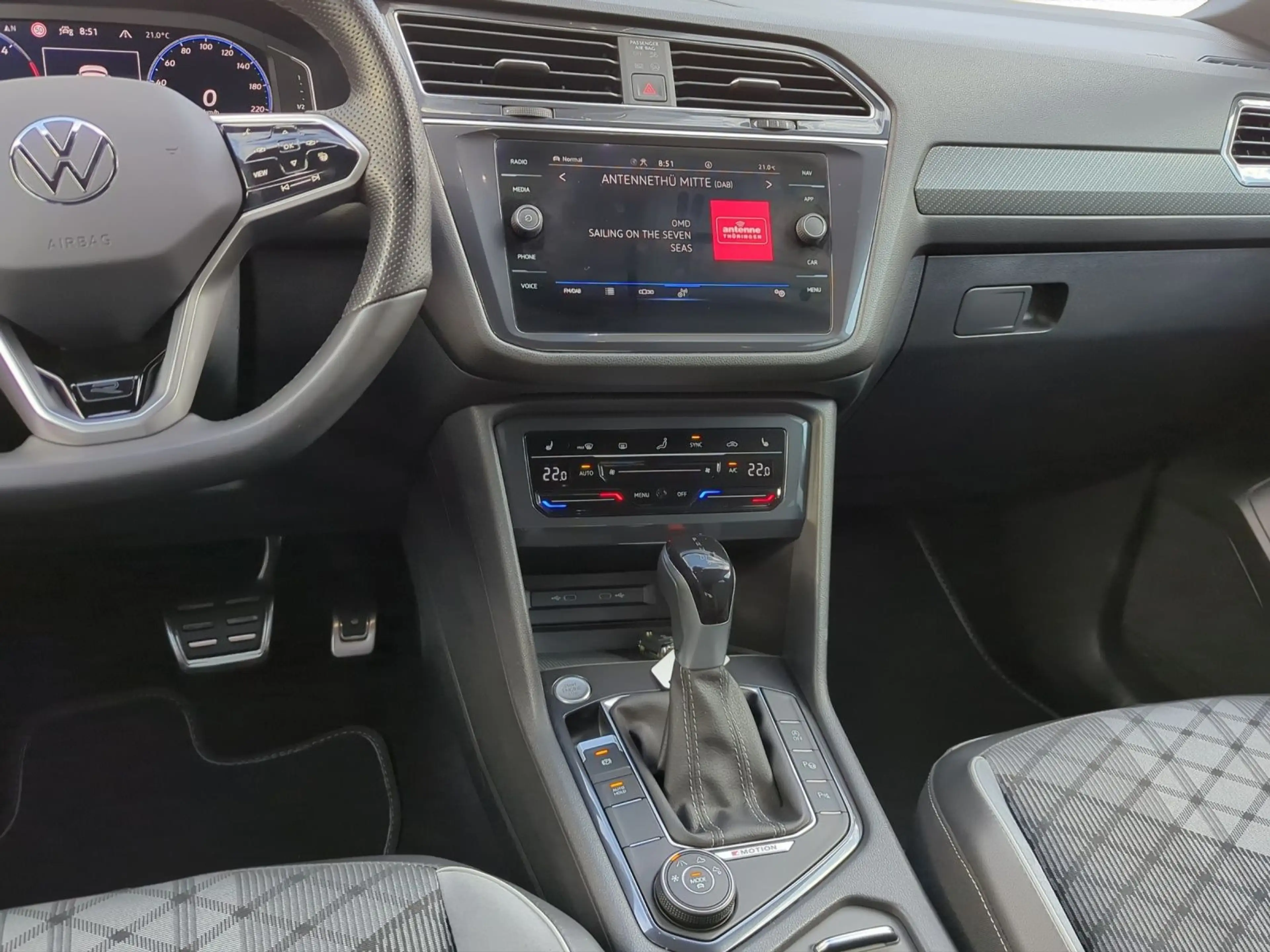 Volkswagen Tiguan Allspace 2.0 TDI R-Line 4Motion — photo 5