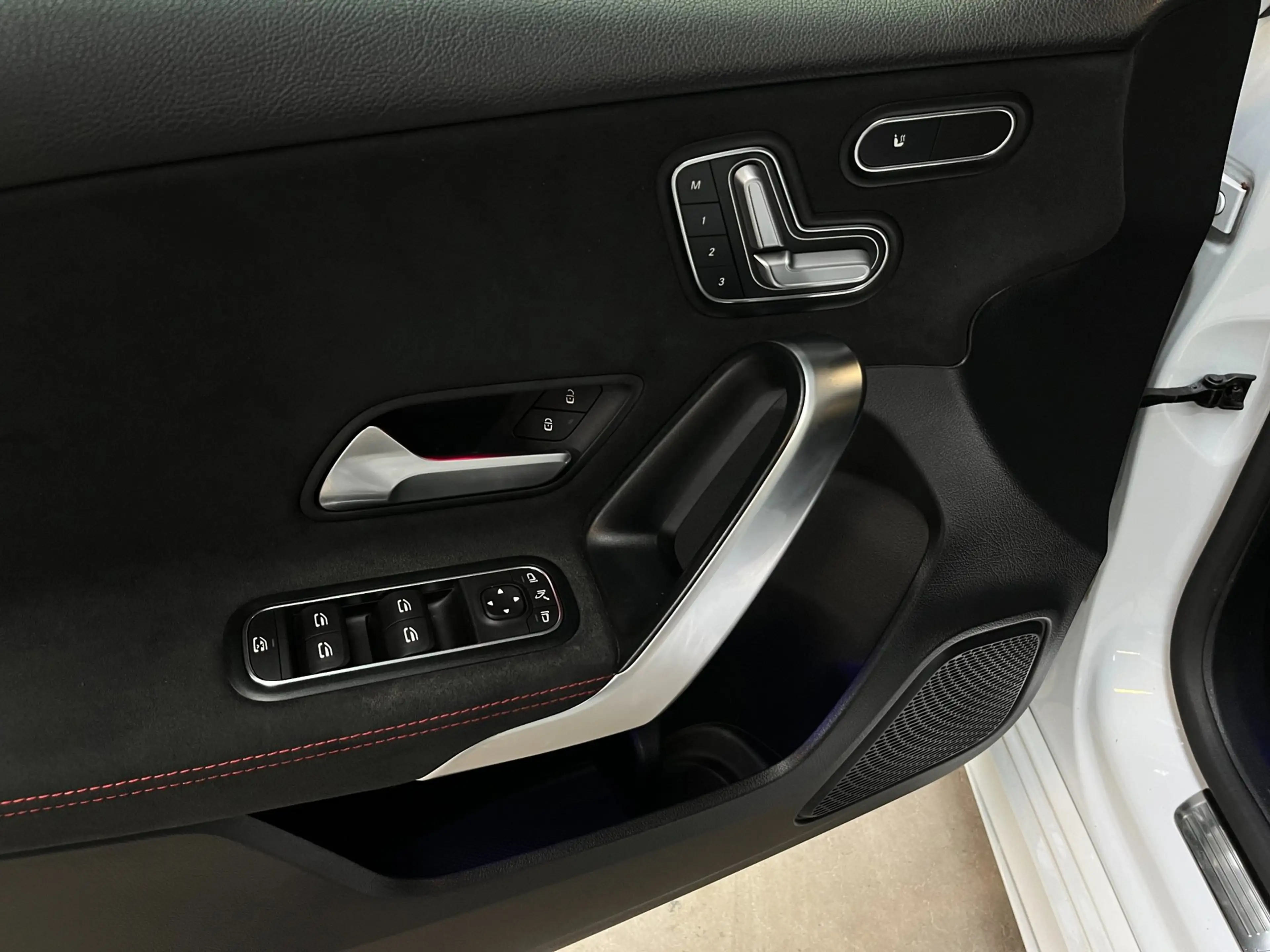 Mercedes-Benz A 250 Premium Plus #Pano/MemorySeats/Sfeerlichten — photo 11