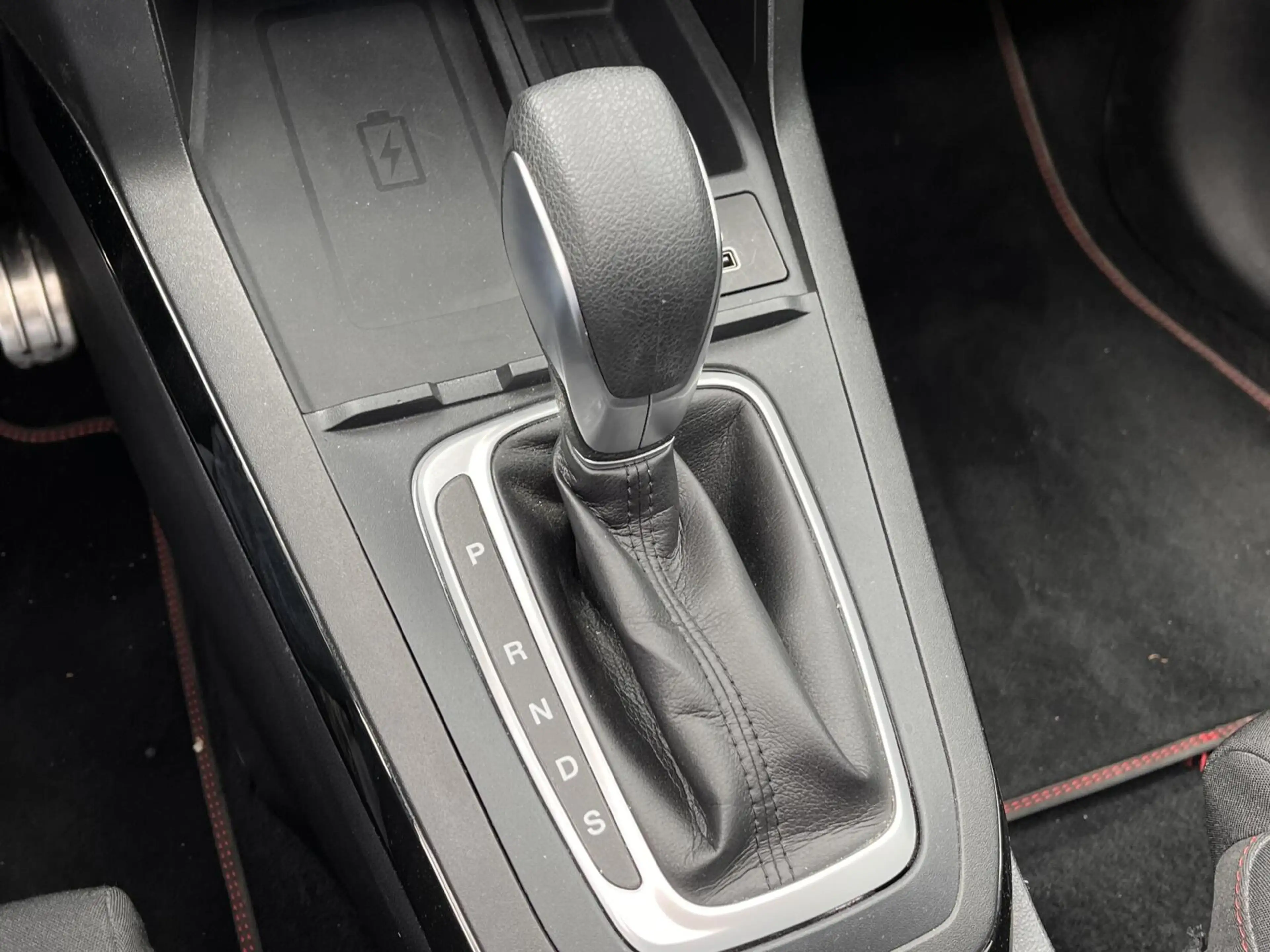 Ford Puma 1.0 EcoBoost Hybrid ST-Line 125PK Automaat Afn. Tr — photo 24
