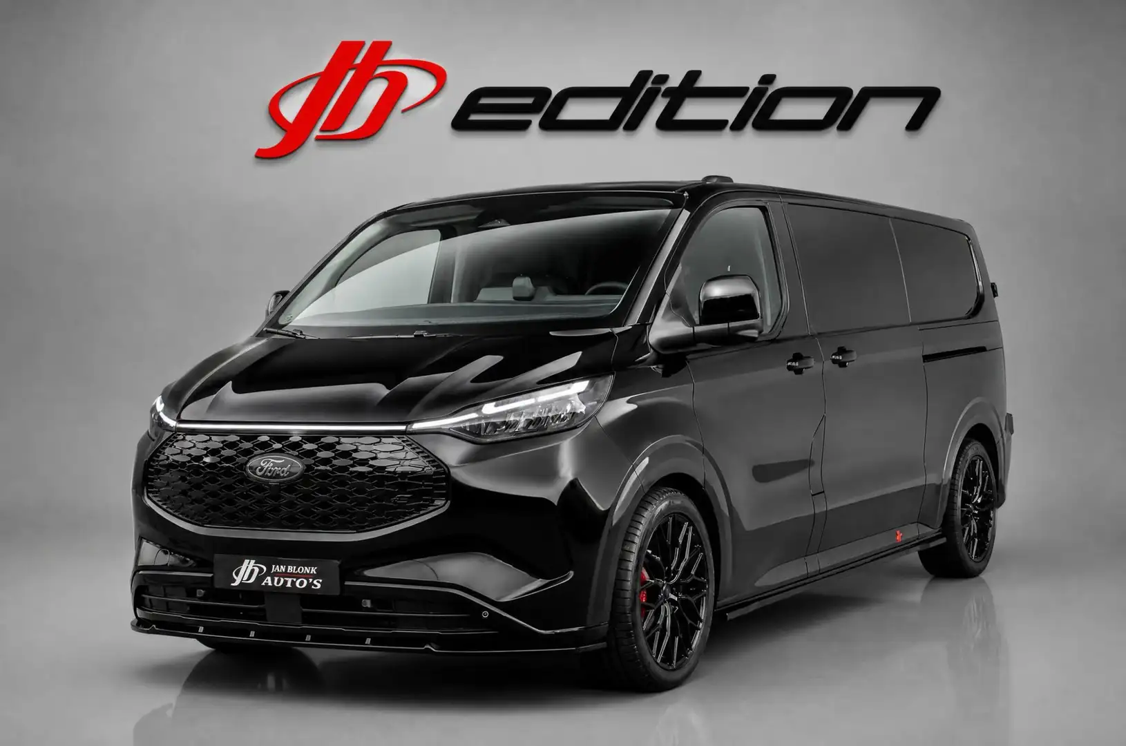 Ford E-Transit Cust. 320 L2H1 Limited 71 kWh DC DUBBEL CABINE / J Schwarz - 1