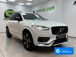 Volvo XC90 B5 R Design AWD / 7 SITZE / PANORAMA / 360°