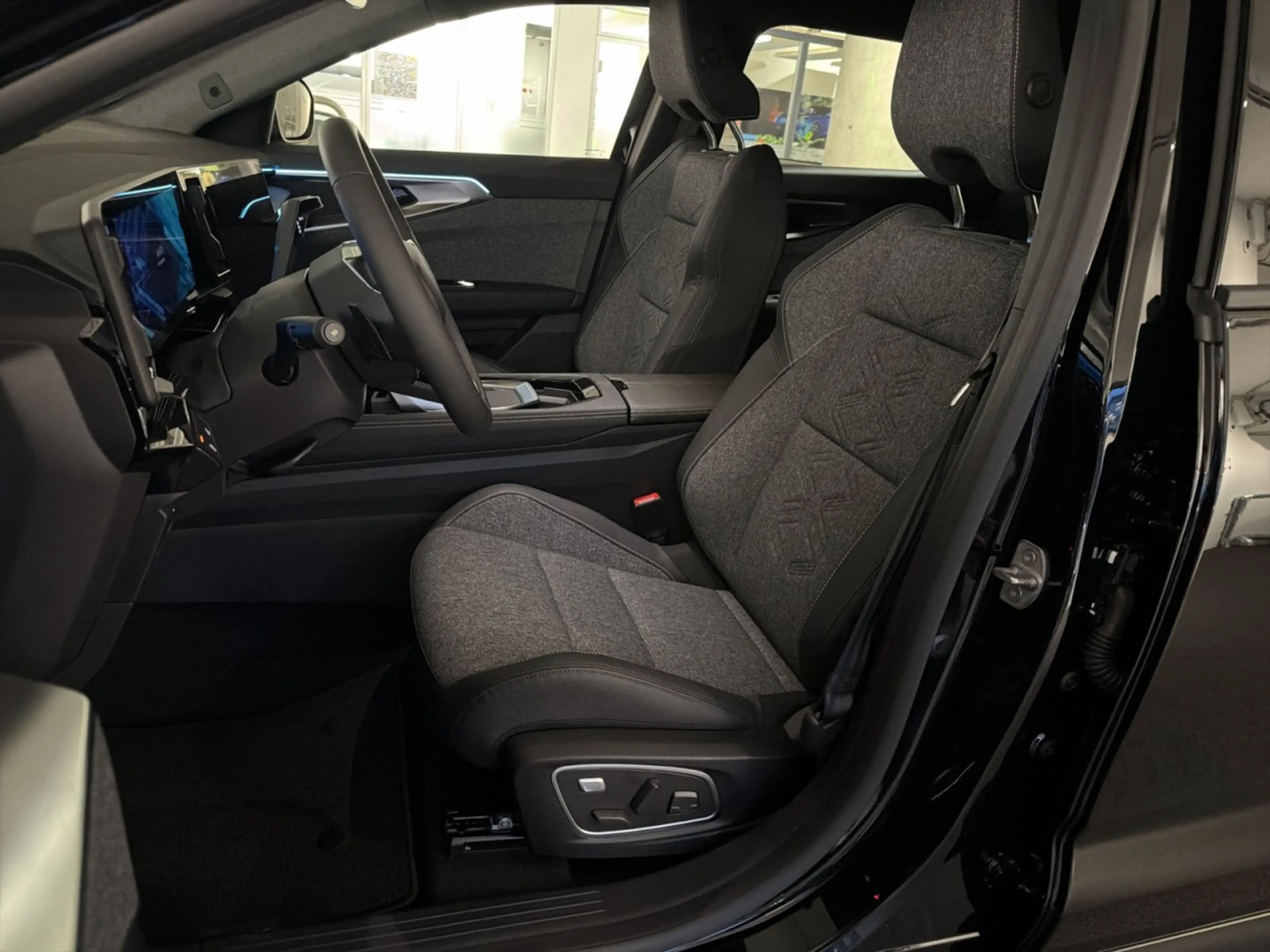 Renault Espace VI Techno E-Tech Hybrid Klima Navi Rückfahrkamera — photo 11