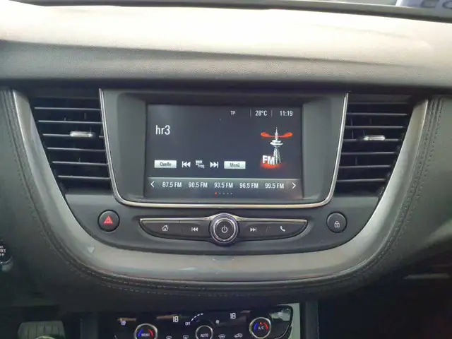 Opel Grandland X view 12