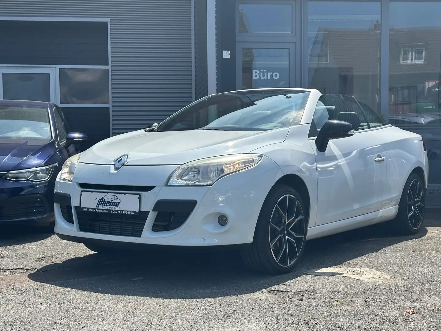 Renault Megane III Coupe/Cabrio Luxe*PDC*SHZ*NAVI*LEDER* Weiß - 2