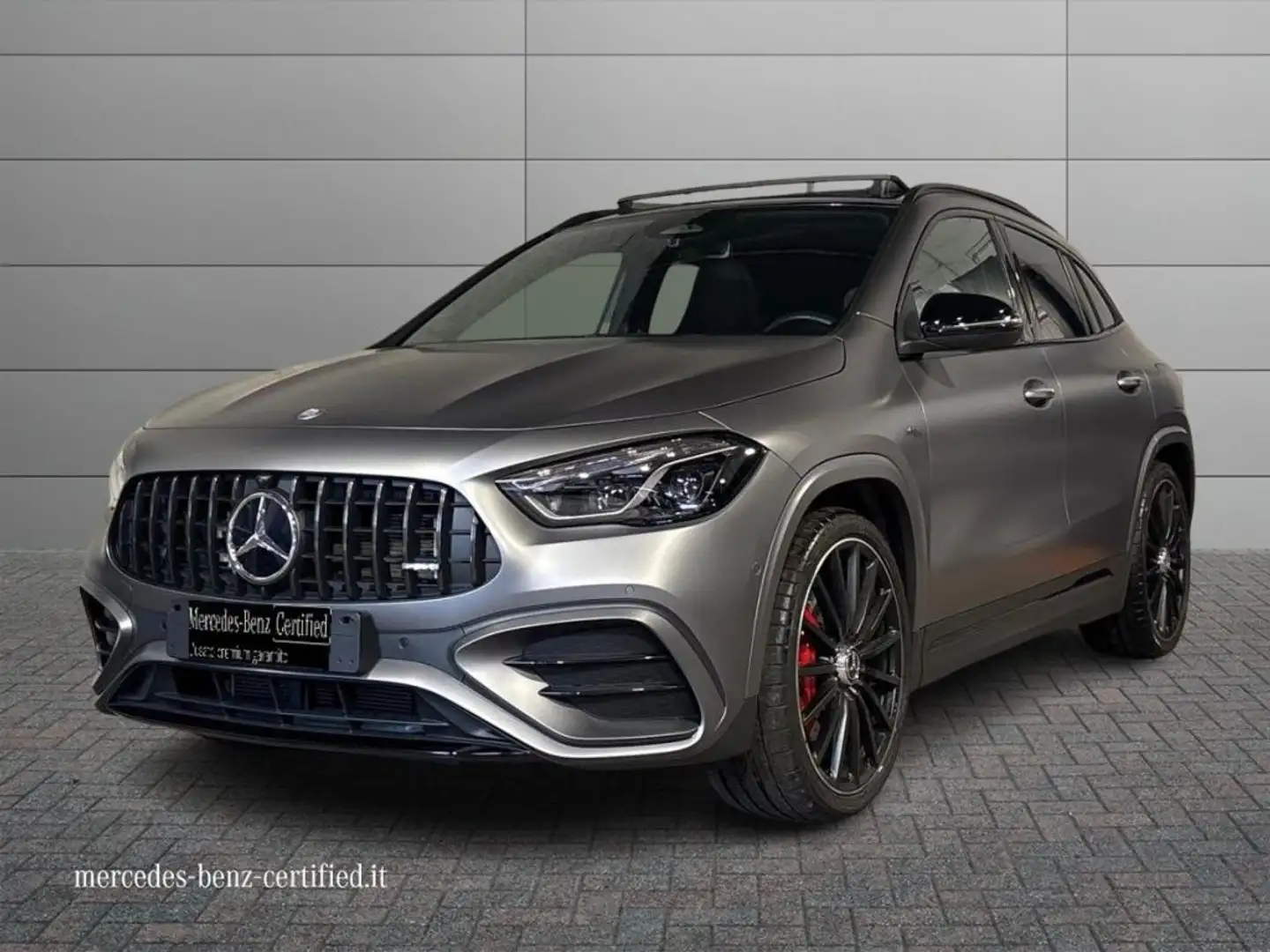 Mercedes-Benz GLA 35 AMG 4Matic AMG Line Premium Gris - 1