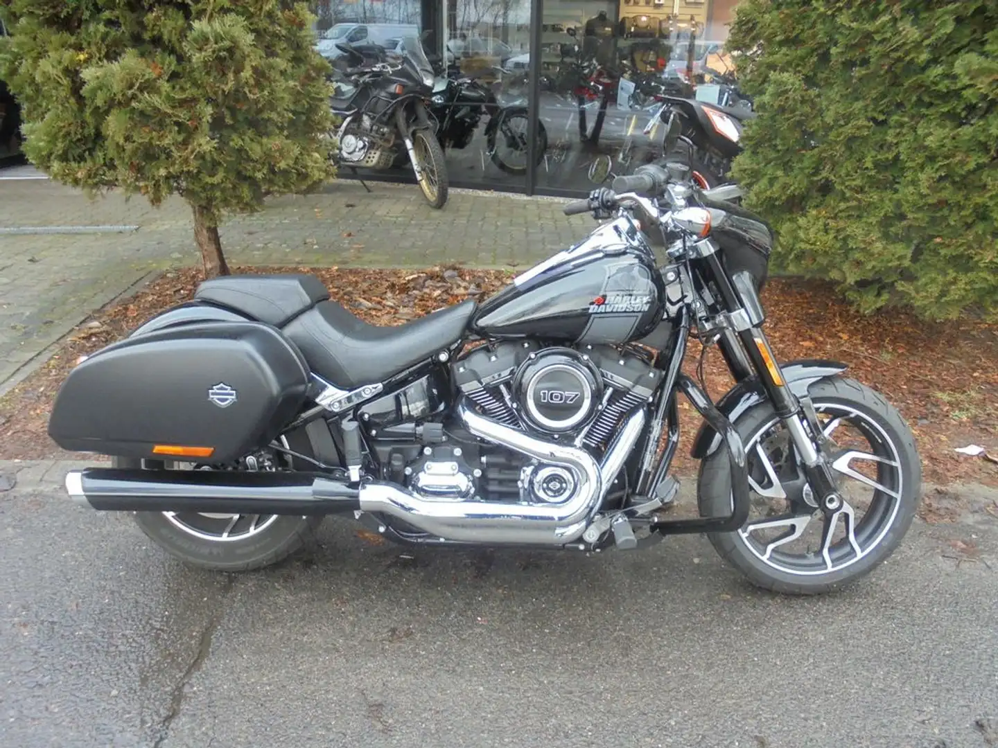 Harley-Davidson Sport Glide Negru - 2