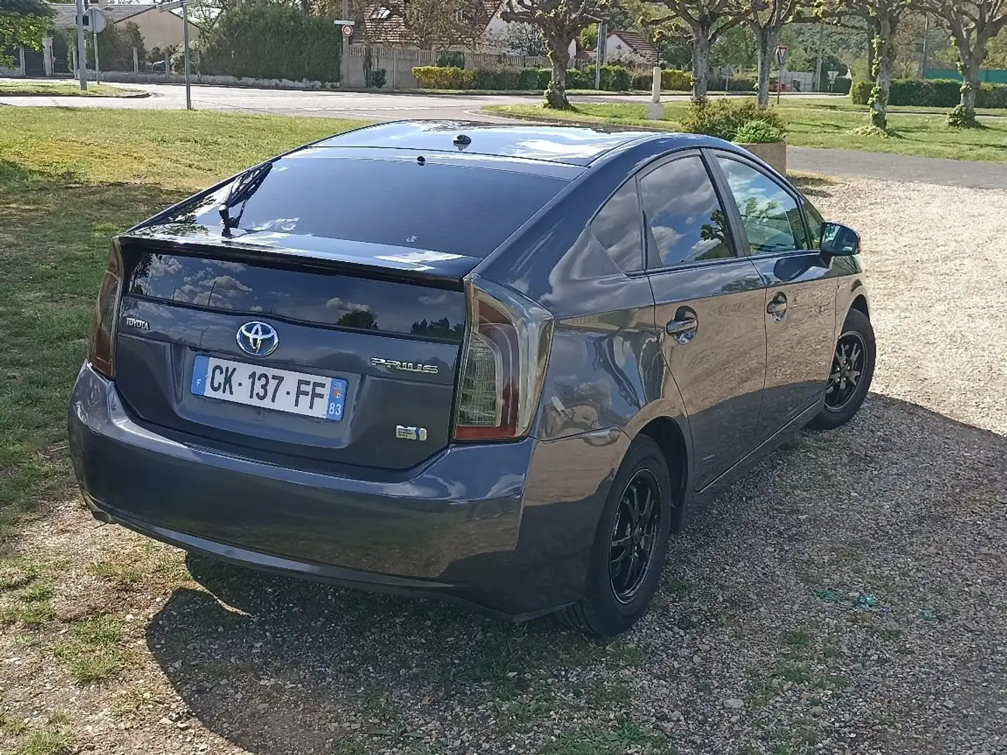 Toyota Prius 136h Dynamic 15" - 2