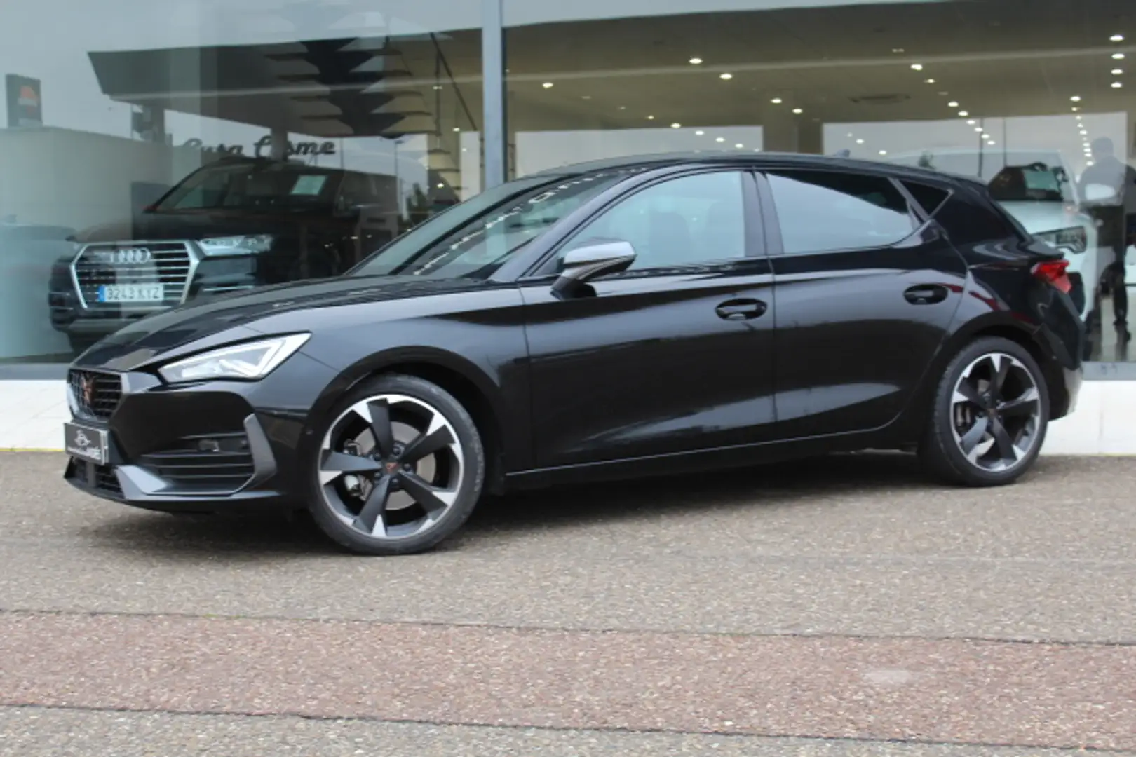 CUPRA Leon 2.0 TSI DSG 140KW Negro - 2